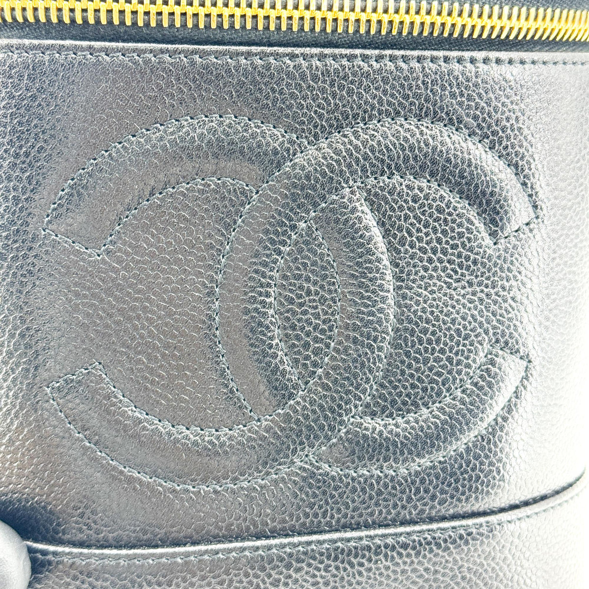 Chanel Vintage Timeless Cosmetic Case Caviar Black Leather Clutche & Pouche Bag (Pre-Owned)