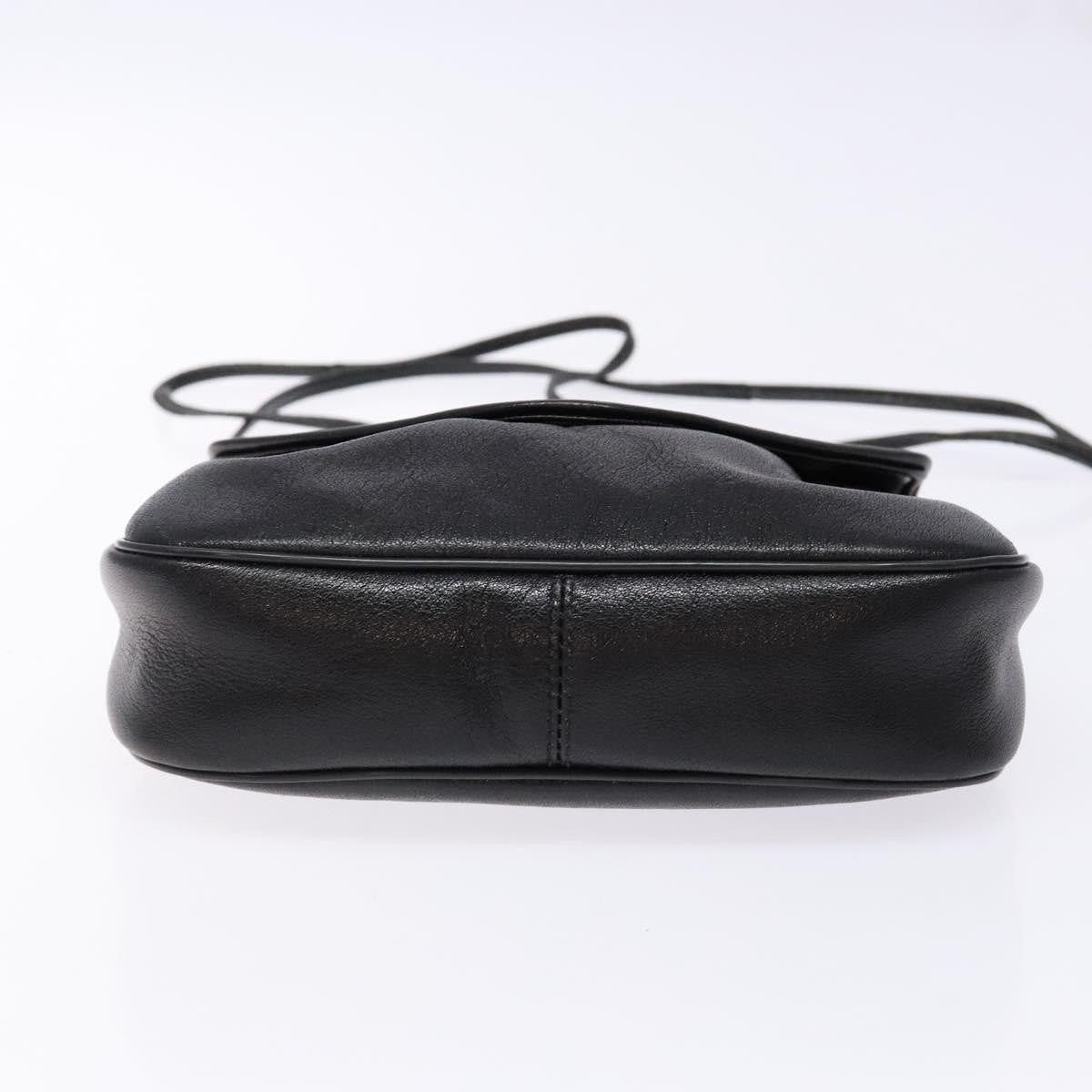 Givenchy Vintage 4G Leather Black Leather Shoulder Bag Bag (Pre-Owned)