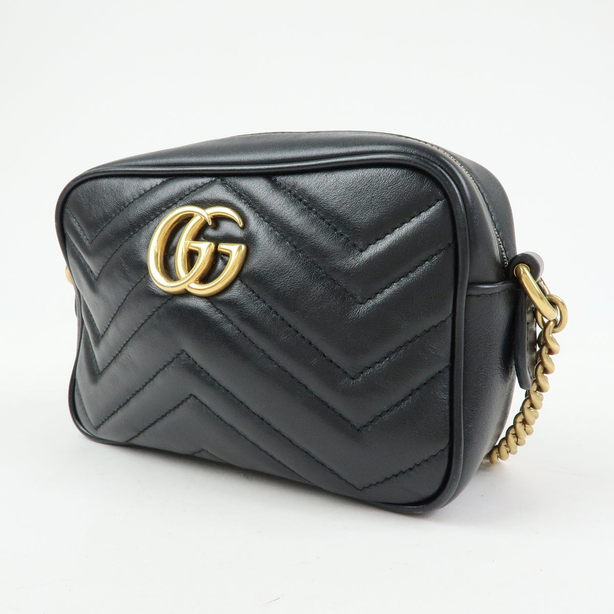 Gucci Gg Marmont Matelasse Patent Black Leather Shoulder Bag Bag (Pre-Owned)