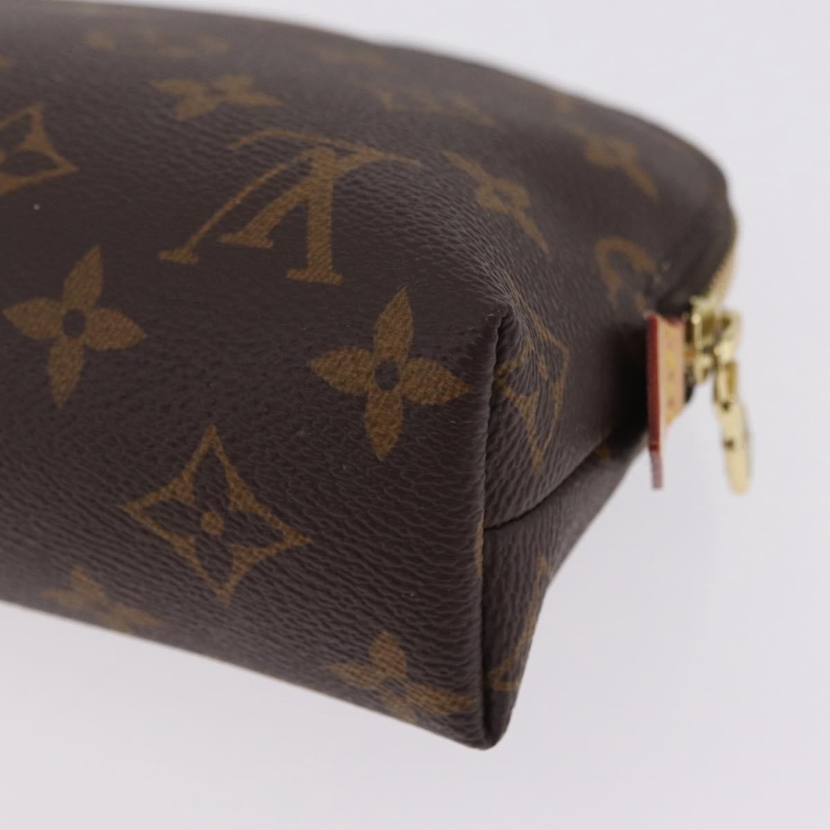 Louis Vuitton Cosmetic Monogram Canvas Brown Canvas Toiletry Case Accessory (Pre-Owned)