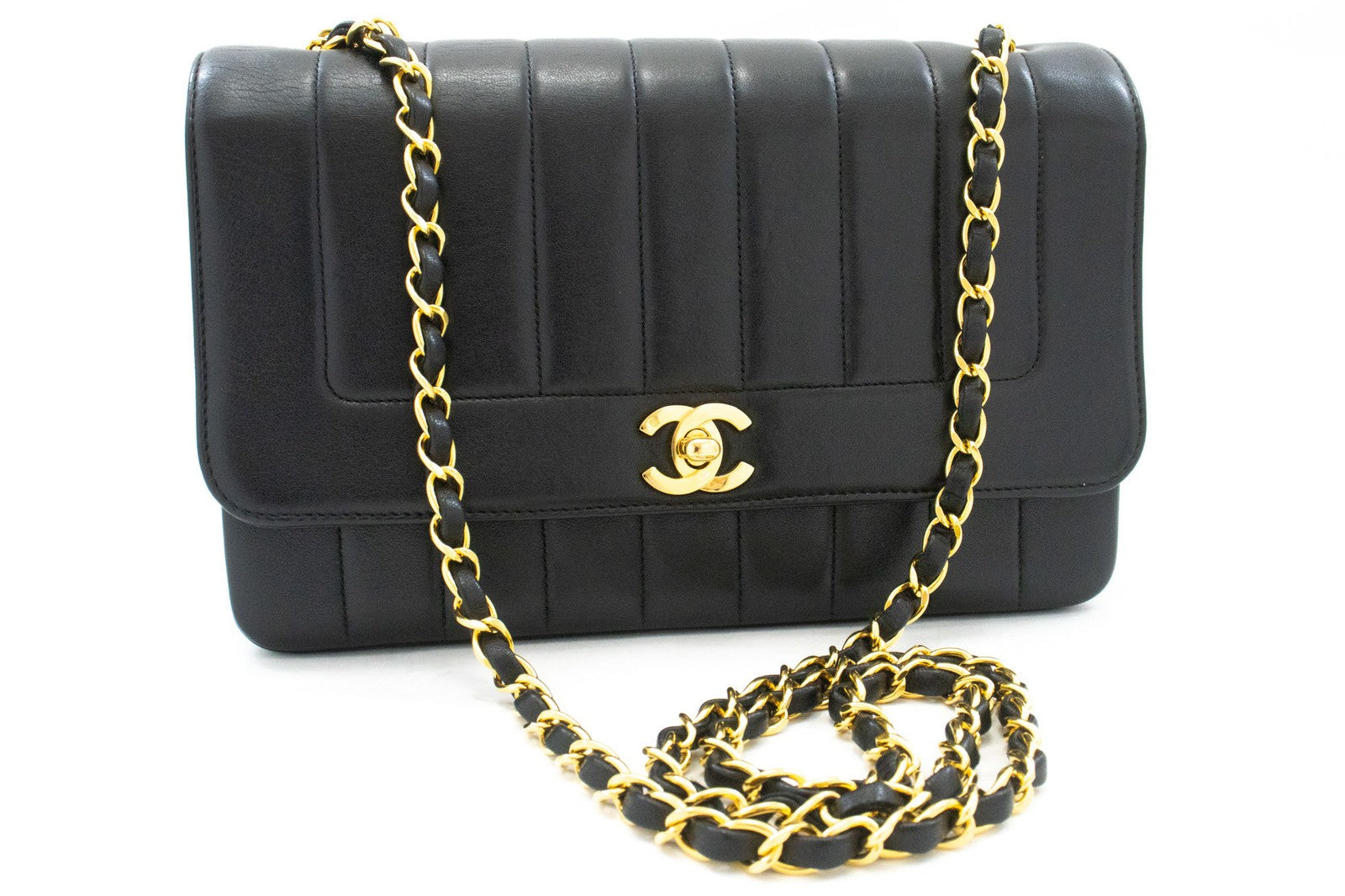 Chanel Mademoiselle Vintage Flap Lambskin Black Leather Shoulder Bag Bag (Pre-Owned)