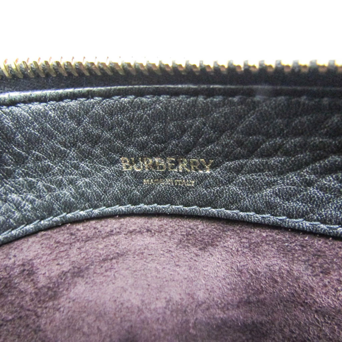 Burberry Zip Clutch Leather Black Leather Clutche & Pouche Bag (Pre-Owned)