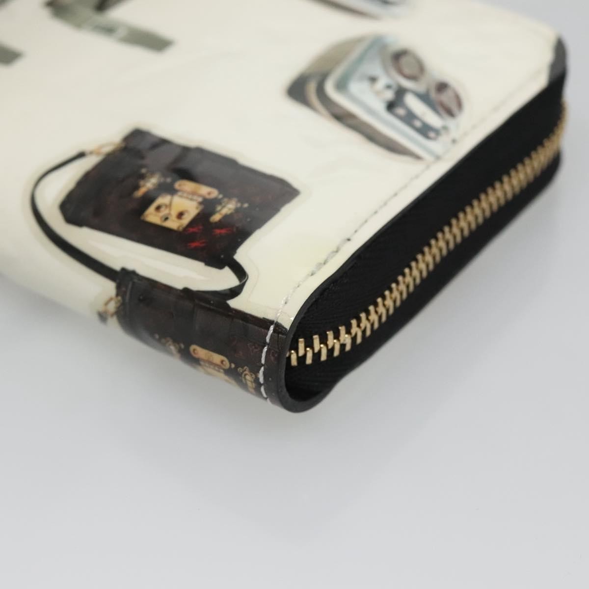 Louis Vuitton Nicolas Ghesquière Zippy Patent Monogram White Patent_Leather Wallets Accessory (Pre-Owned)