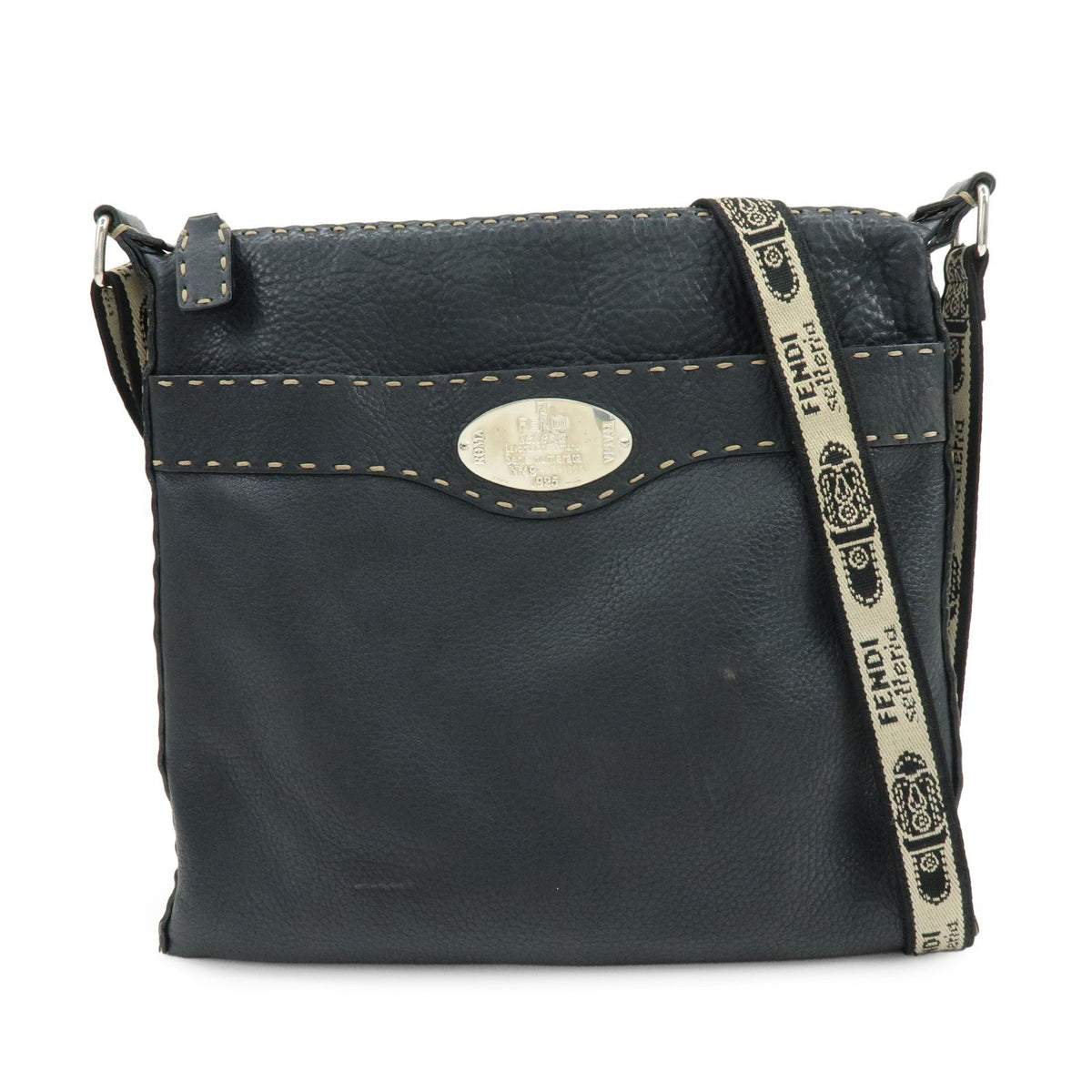 Fendi Vintage Selleria Zip Messenger Leather Black Leather Handbag (Pre-Owned)