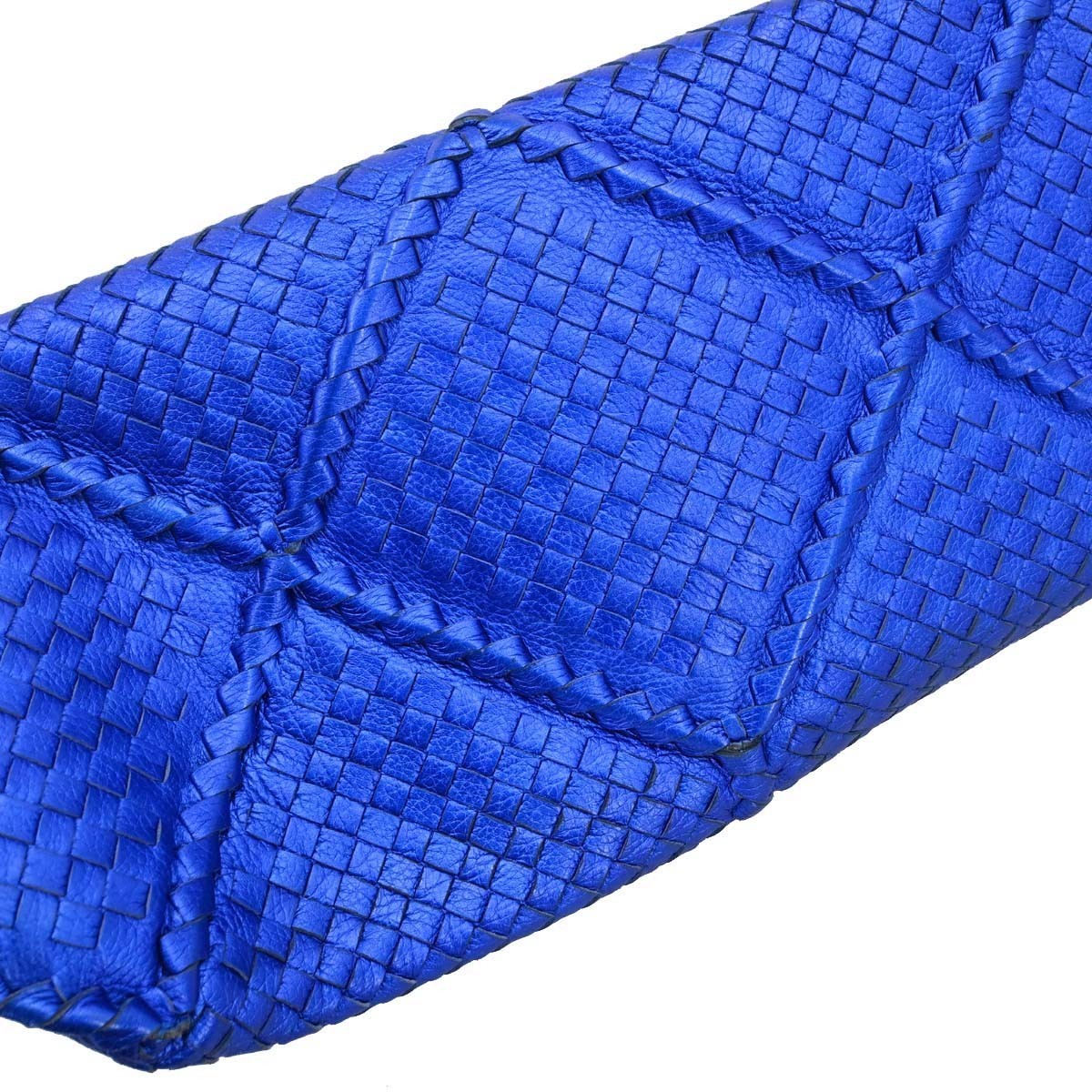 Bottega Veneta Intrecciato Handbag Intrecciato Metallic Leather Handbag (Pre-Owned)