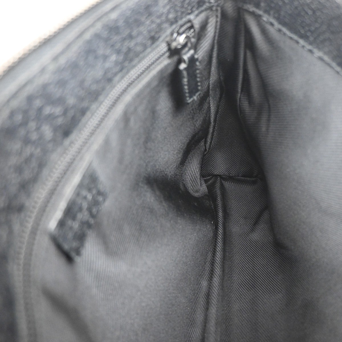 Gucci Joy Messenger Gg Canvas And Leather Black Canvas Shoulder Bag Bag (Pre-Owned)
