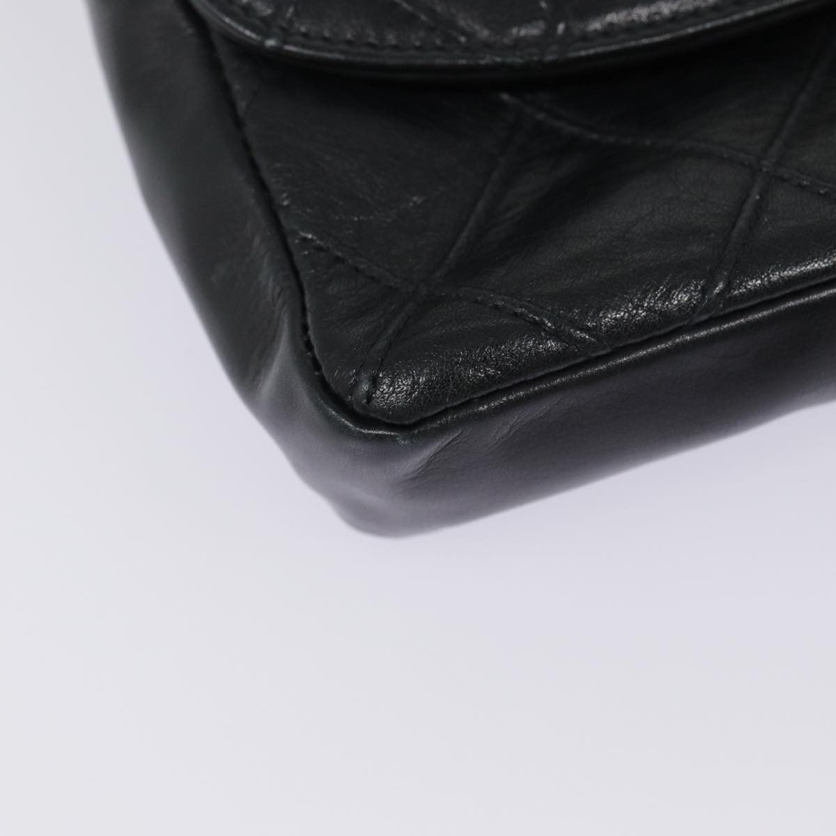 Chanel Vintage Flap Belt Quilted Leather Black Leather Clutche & Pouche Bag (Pre-Owned)