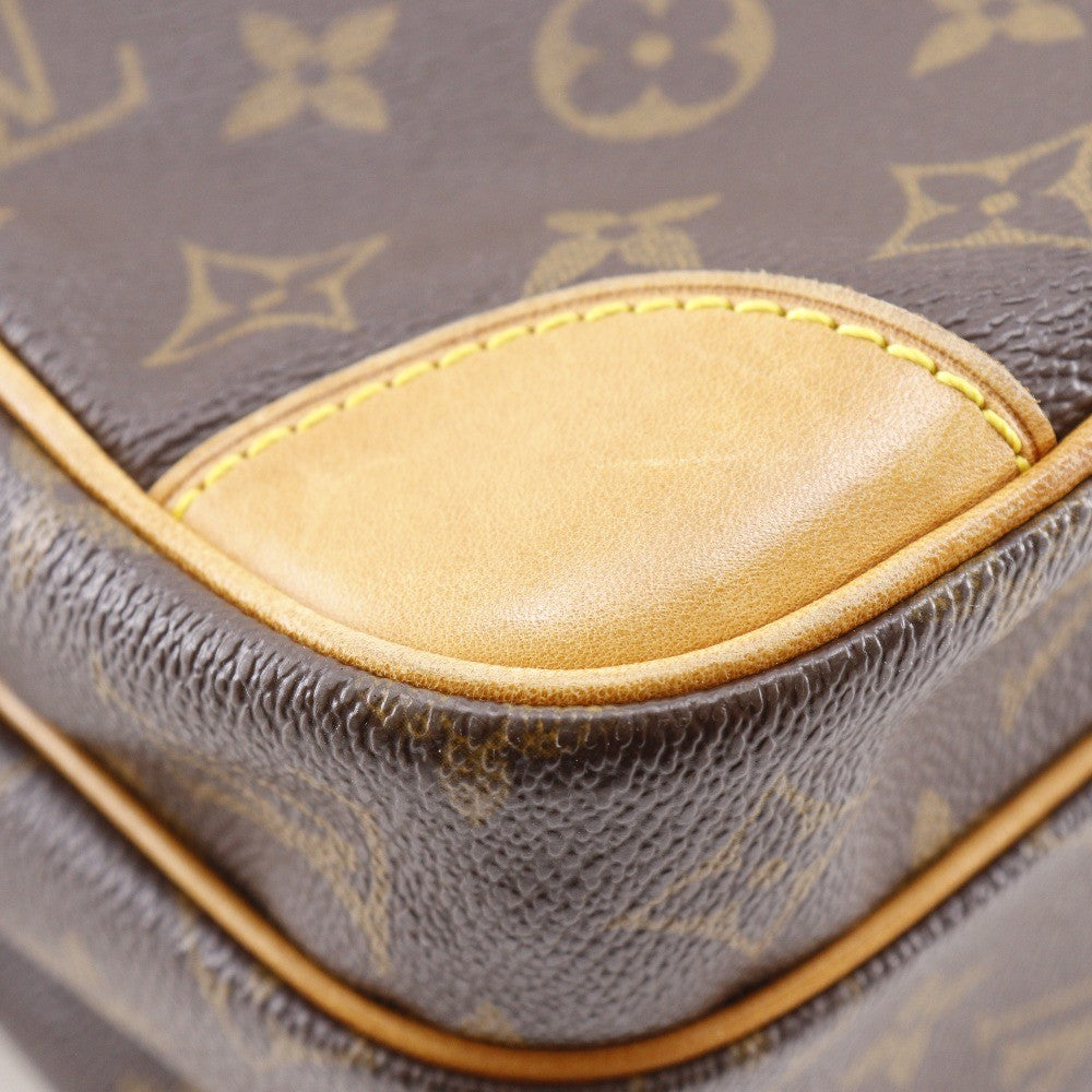 Louis Vuitton Nil Messenger Monogram Canvas Brown Canvas Handbag (Pre-Owned)