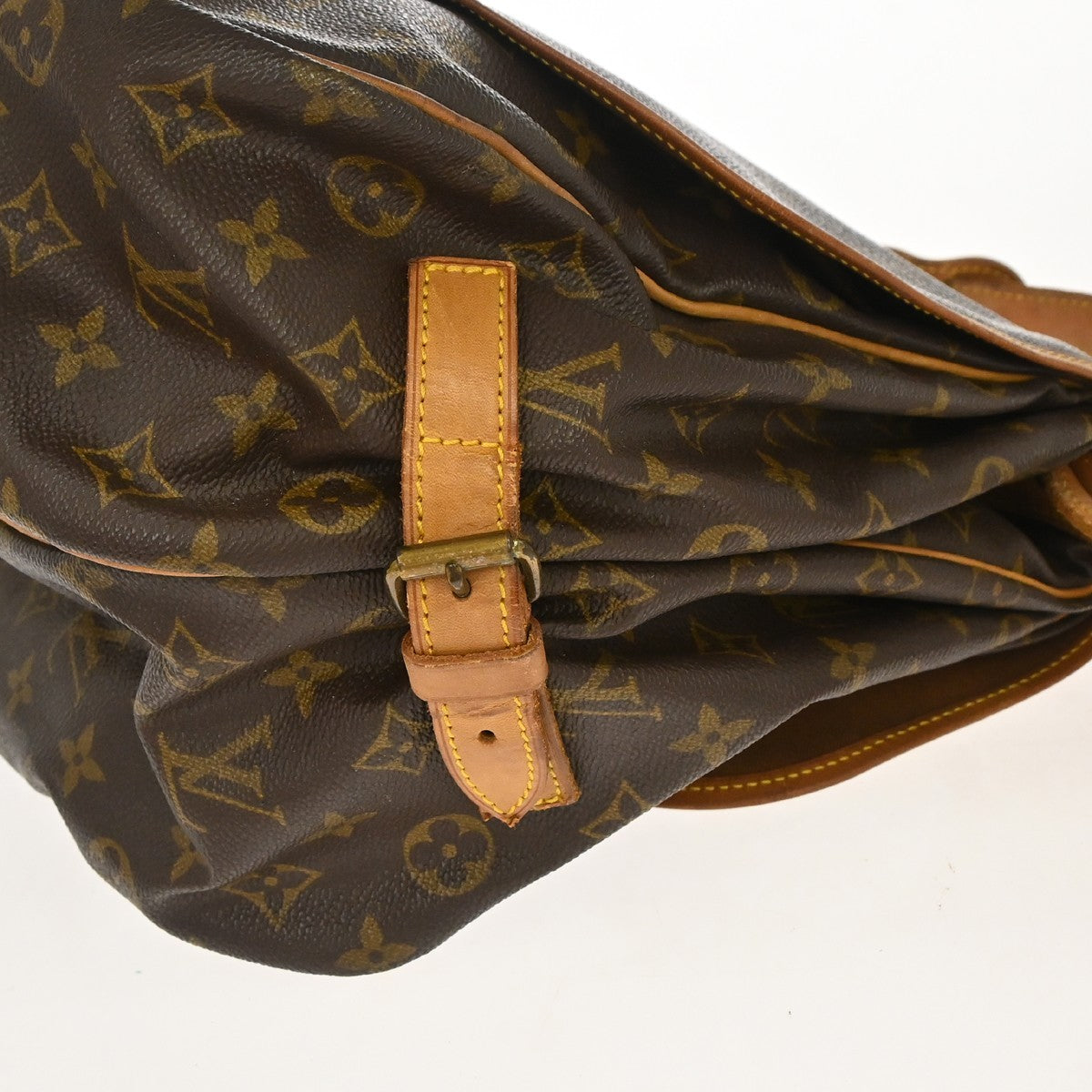Louis Vuitton Saumur Monogram Canvas Brown Canvas Handbag (Pre-Owned)