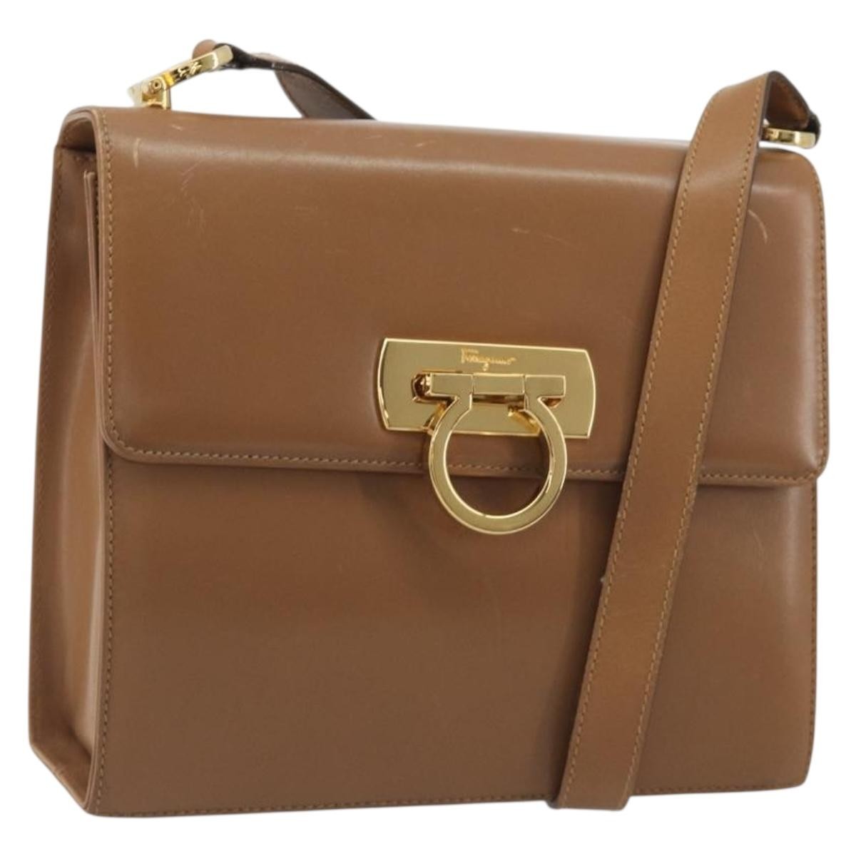 Salvatore Ferragamo Gancini Leather Brown Leather Shoulder Bag Bag (Pre-Owned)