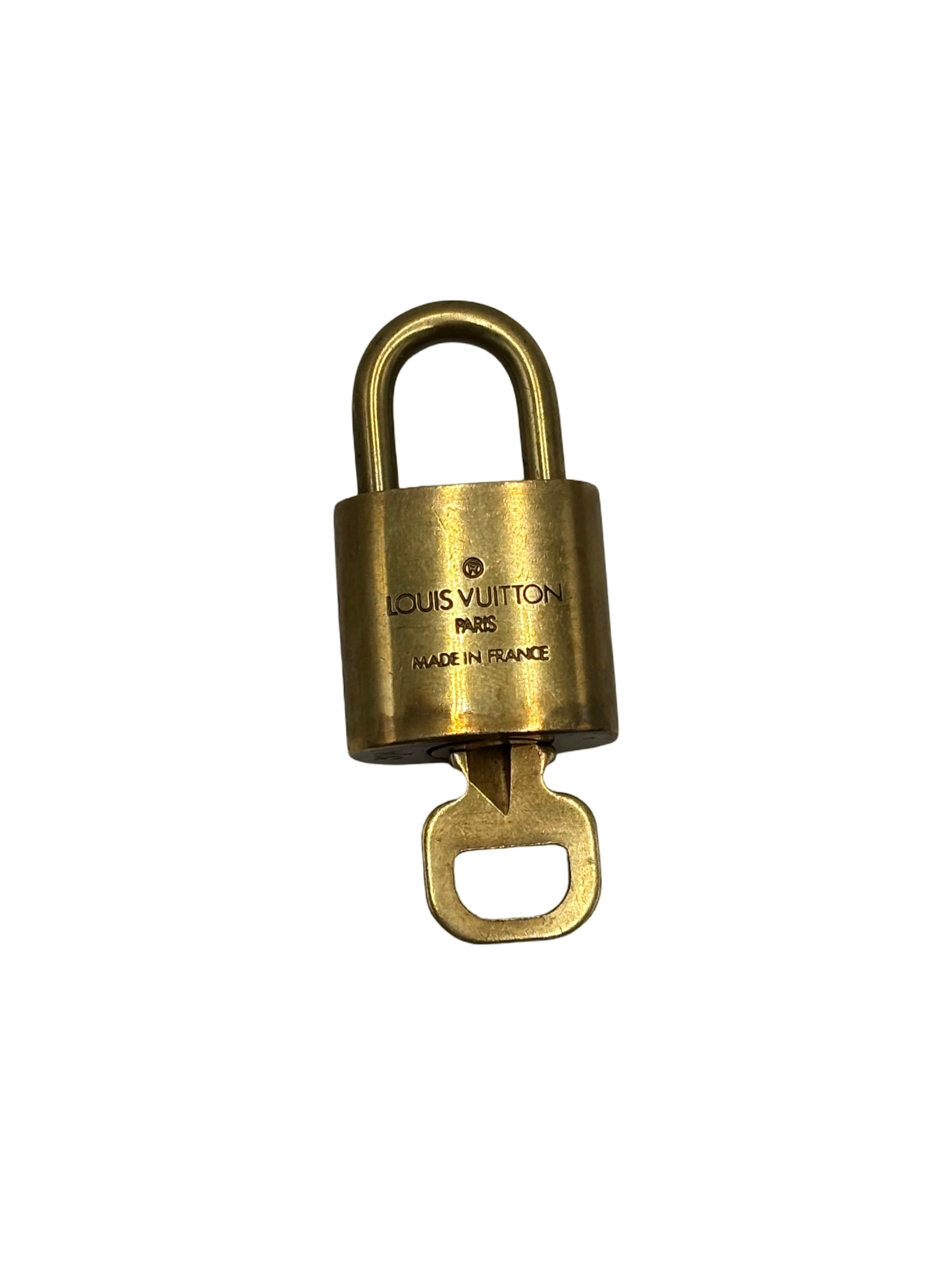 Louis Vuitton Padlock And Key Logo Metal Gold Metal Charms And Keychains Accessory (Pre-Owned)