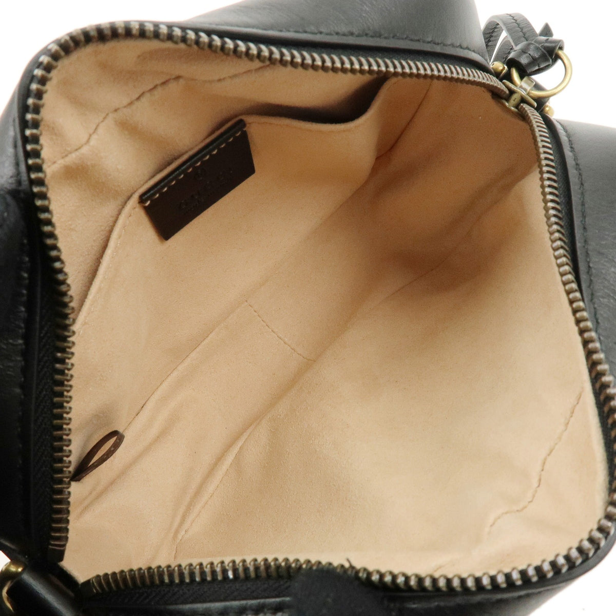 Gucci Gg Marmont Matelasse Leather Black Leather Shoulder Bag Bag (Pre-Owned)