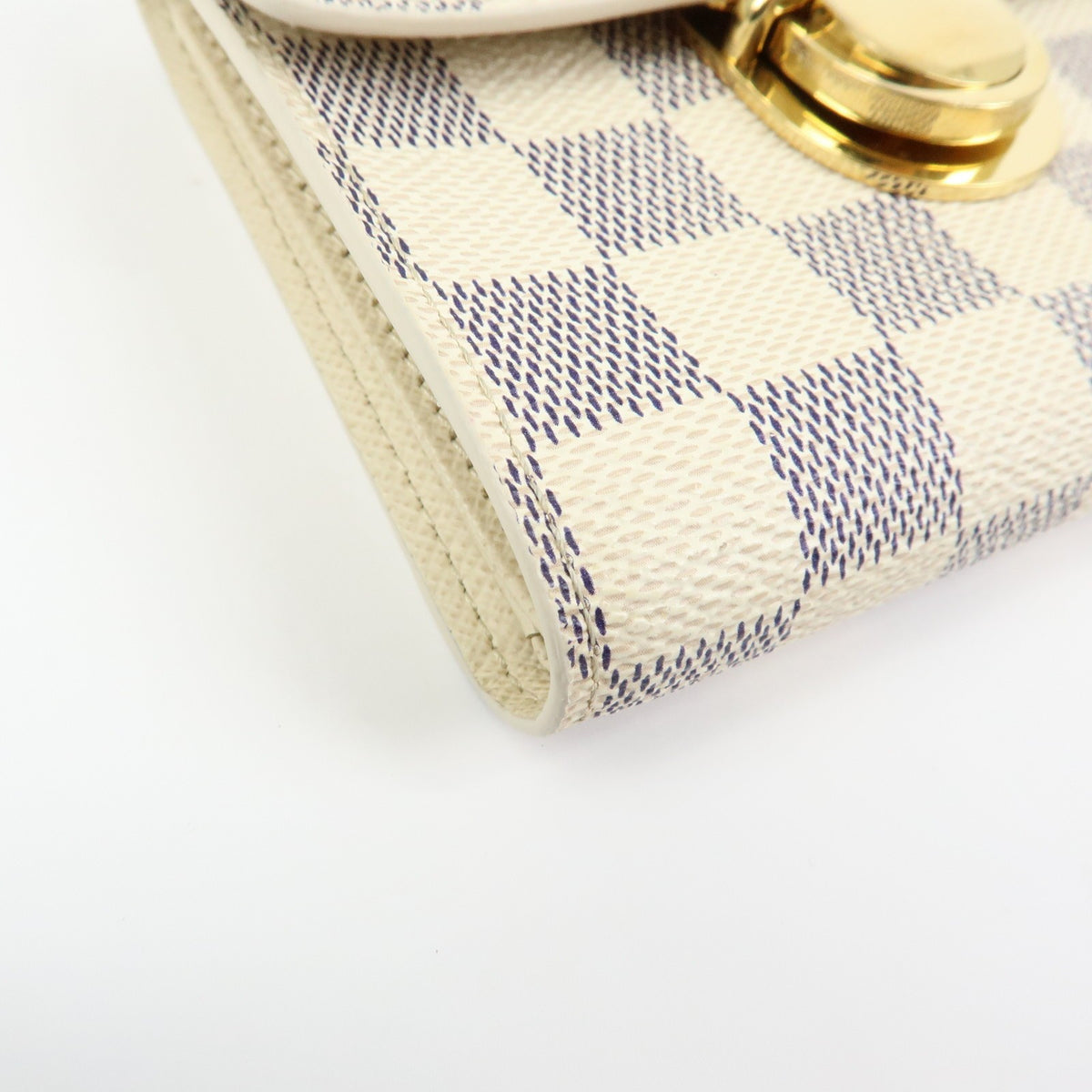 Louis Vuitton Koala Damier Beige Canvas Wallets Accessory (Pre-Owned)