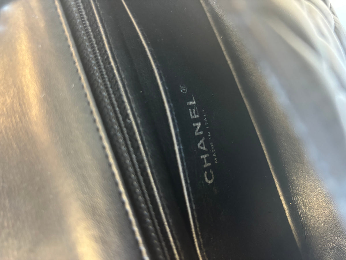 Chanel Classic Single Flap Quilted Lambskin Black Leather Handbag (Pre-Owned)