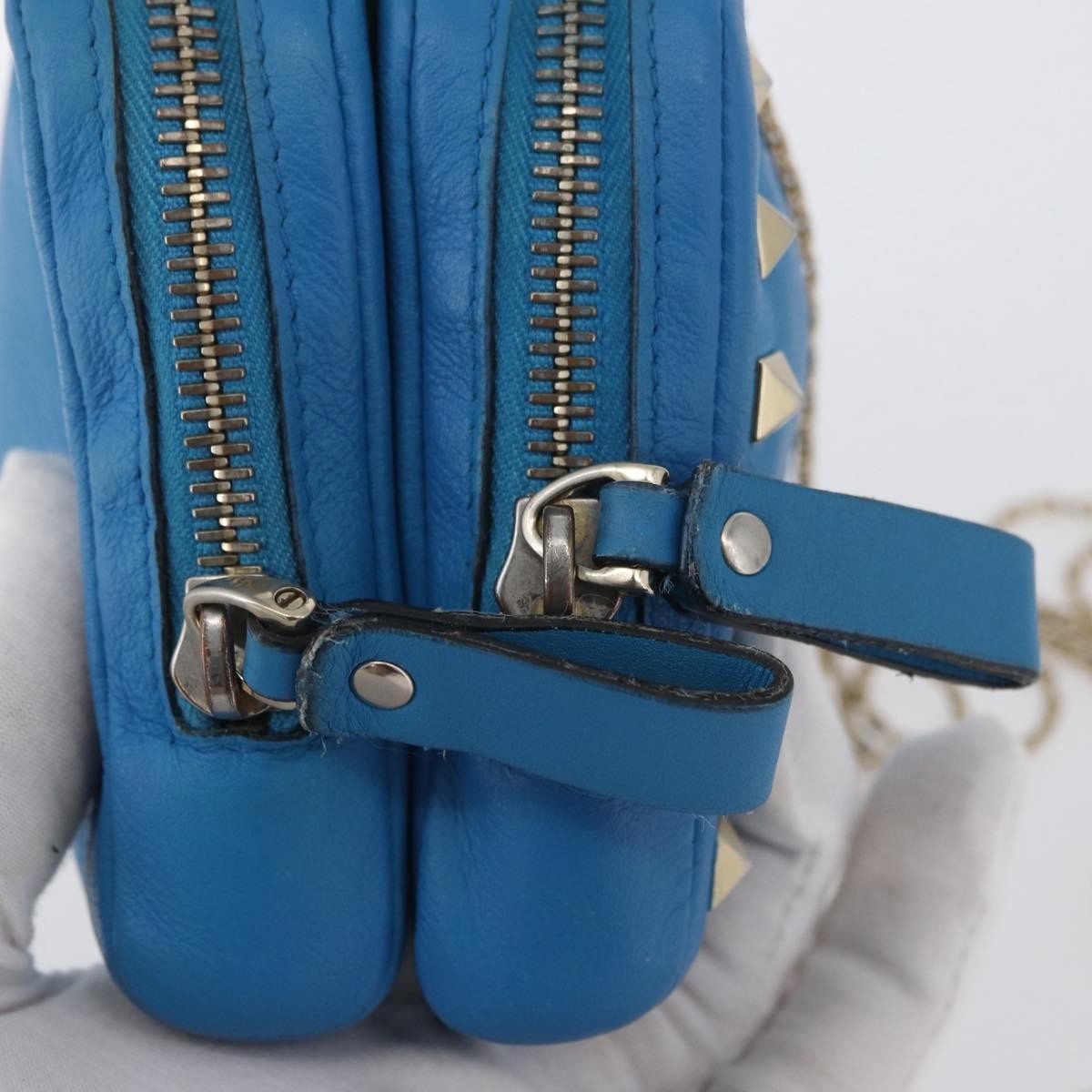 Valentino Garavani Rockstud Chain Camera Leather Blue Leather Clutche & Pouche Bag (Pre-Owned)