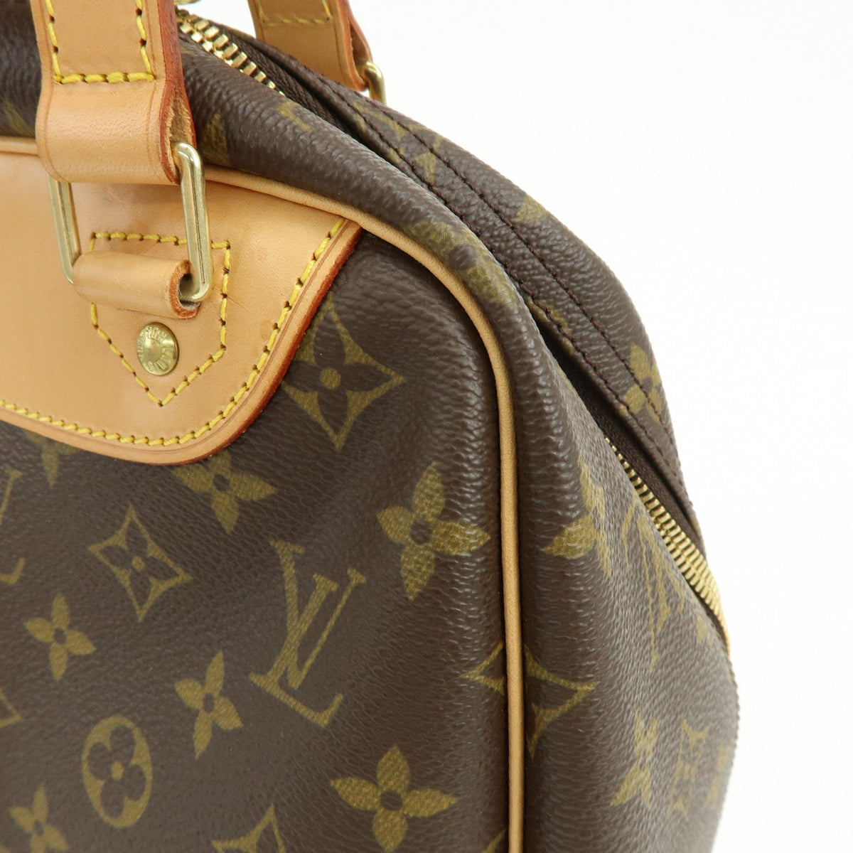 Louis Vuitton Excursion Monogram Canvas Brown Canvas Handbag (Pre-Owned)