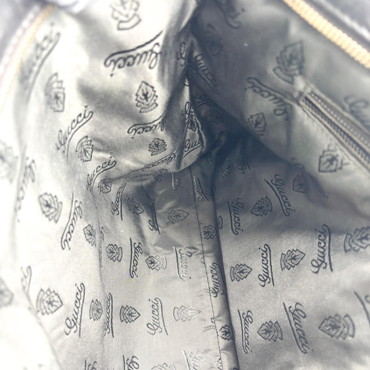 Gucci Crossbody Guccissima Leather Black Calfskin Crossbody Bag Bag (Pre-Owned)