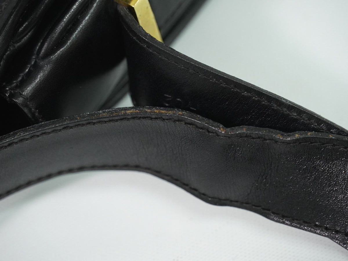 Celine Shoulder Leather Black Leather Shoulder Bag Bag (Pre-Owned)