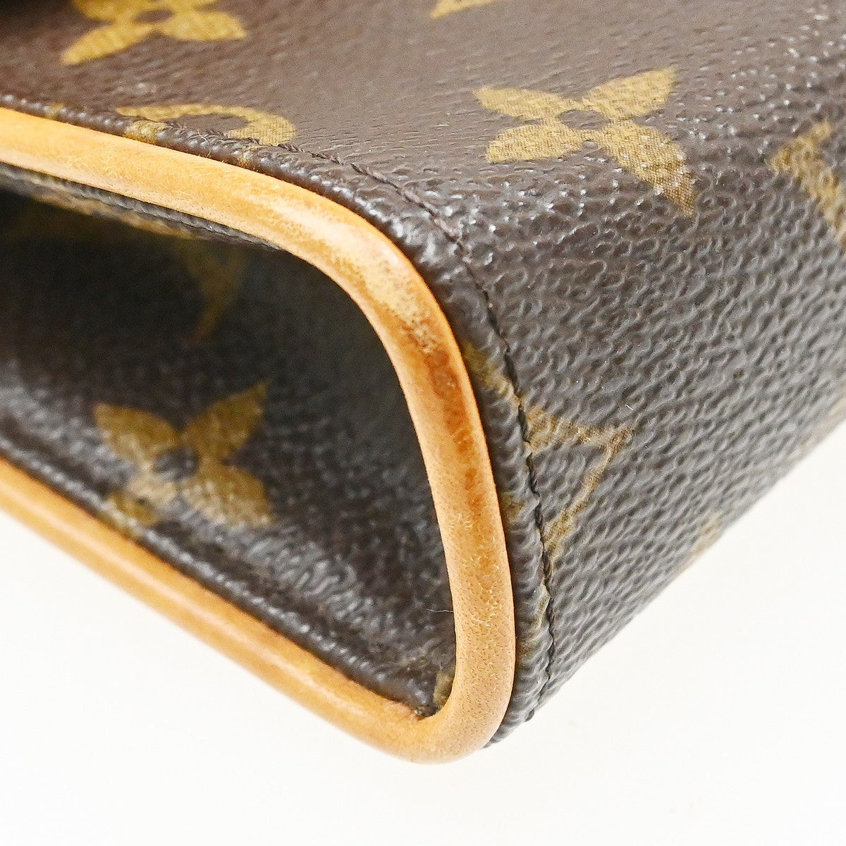 Louis Vuitton Florentine Pochette Damier Brown Canvas Clutche & Pouche Bag (Pre-Owned)