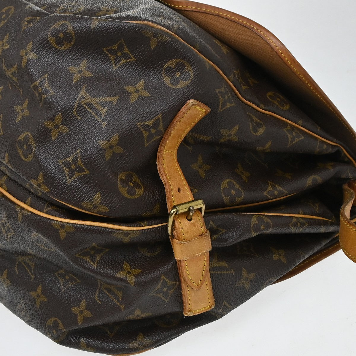 Louis Vuitton Saumur Monogram Canvas Brown Canvas Shoulder Bag Bag (Pre-Owned)