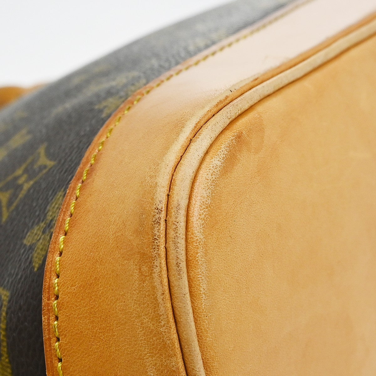 Louis Vuitton Alma Monogram Canvas Brown Canvas Handbag (Pre-Owned)