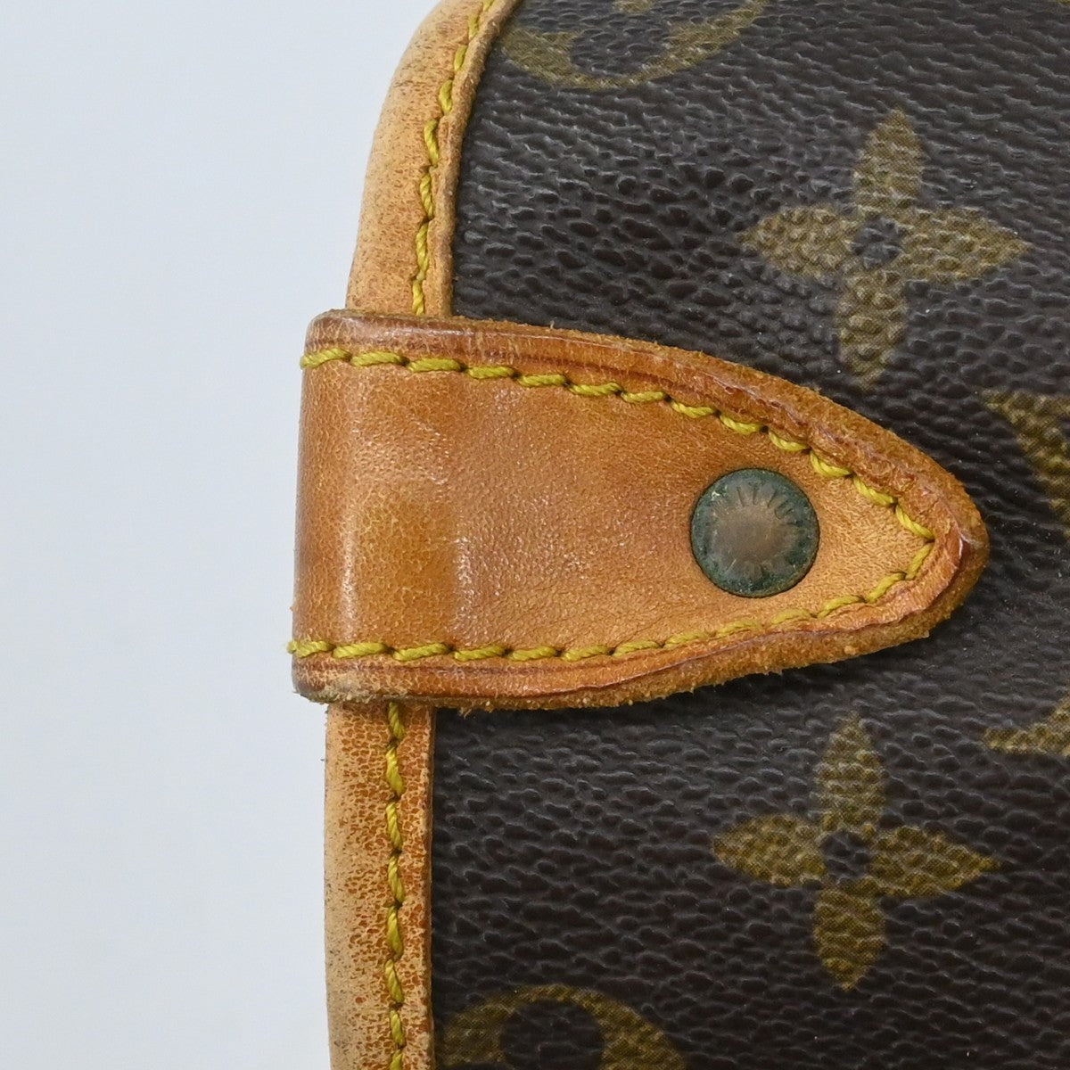 Louis Vuitton Saumur Monogram Brown Canvas Shoulder Bag Bag (Pre-Owned)