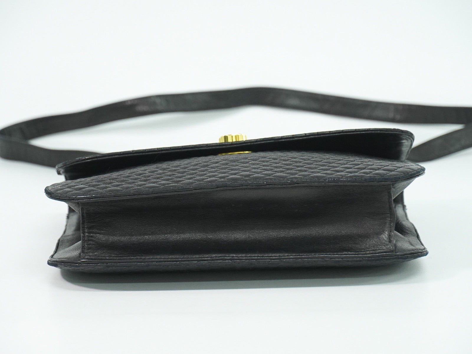 Bally Vintage Quilted Leather Black Leather Handbag (Pre-Owned)