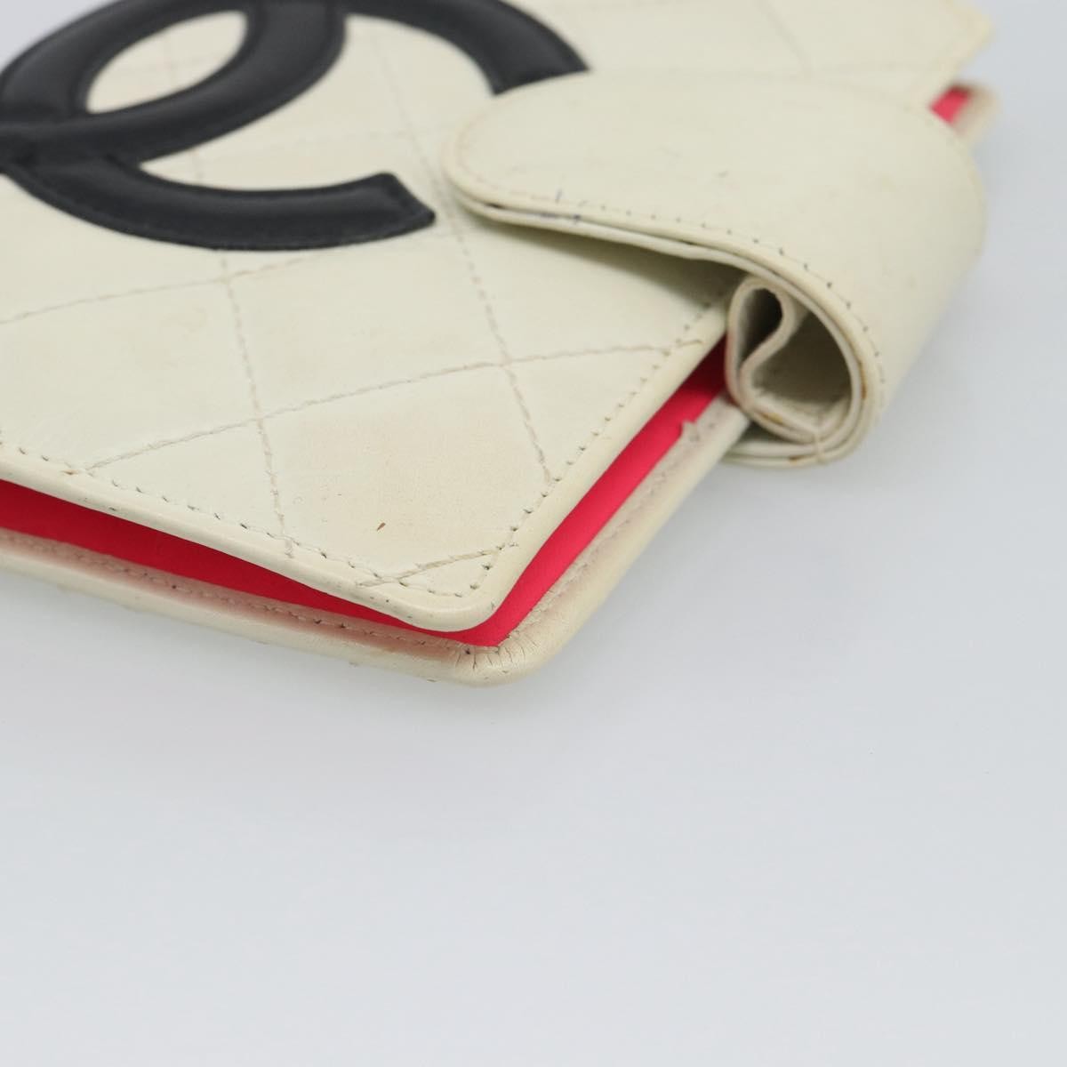 Chanel Cambon Zipped Pocket Quilted Lambskin White Leather Wallets Accessory (Pre-Owned)