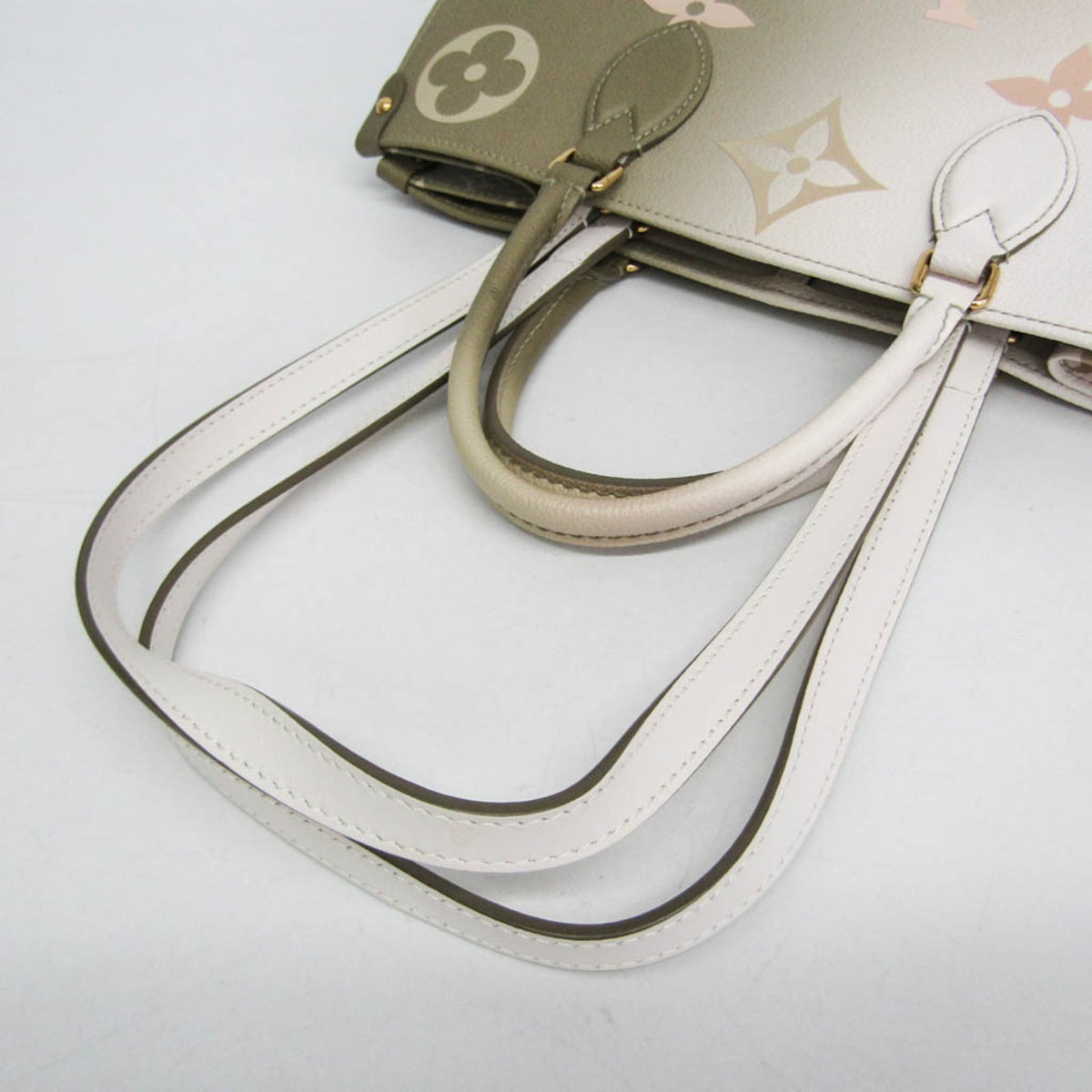 Louis Vuitton Onthego Spring In The City Monogram Giant Canvas Khaki Canvas Tote Bag Bag (Pre-Owned)