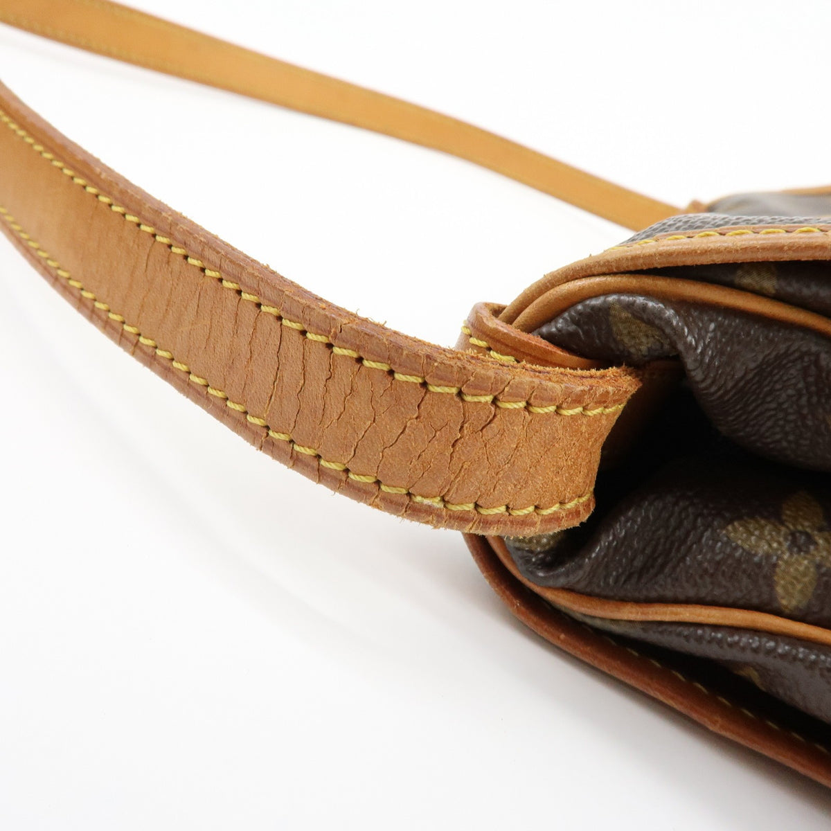 Louis Vuitton Saumur Monogram Canvas Brown Canvas Shoulder Bag Bag (Pre-Owned)