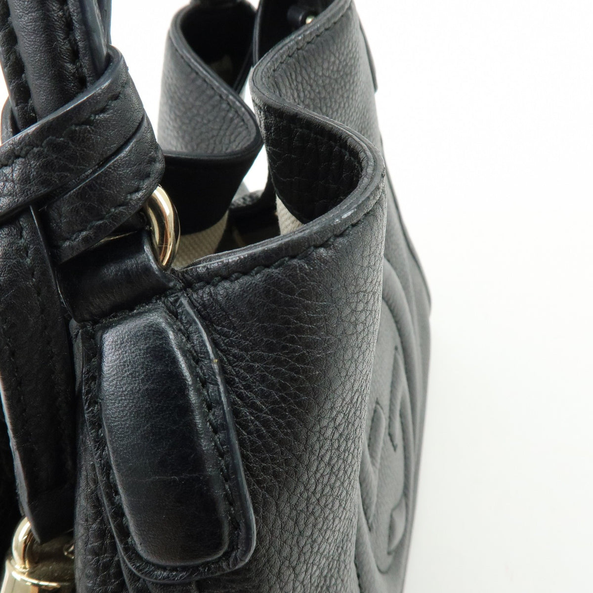 Gucci Soho Leather Black Leather Shoulder Bag Bag (Pre-Owned)