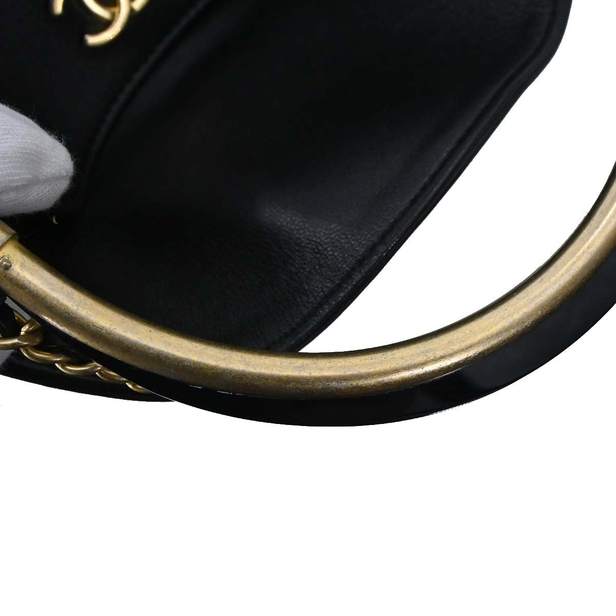 Chanel Handle With Chic Bucket Chevron Lambskin Black Leather Handbag (Pre-Owned)