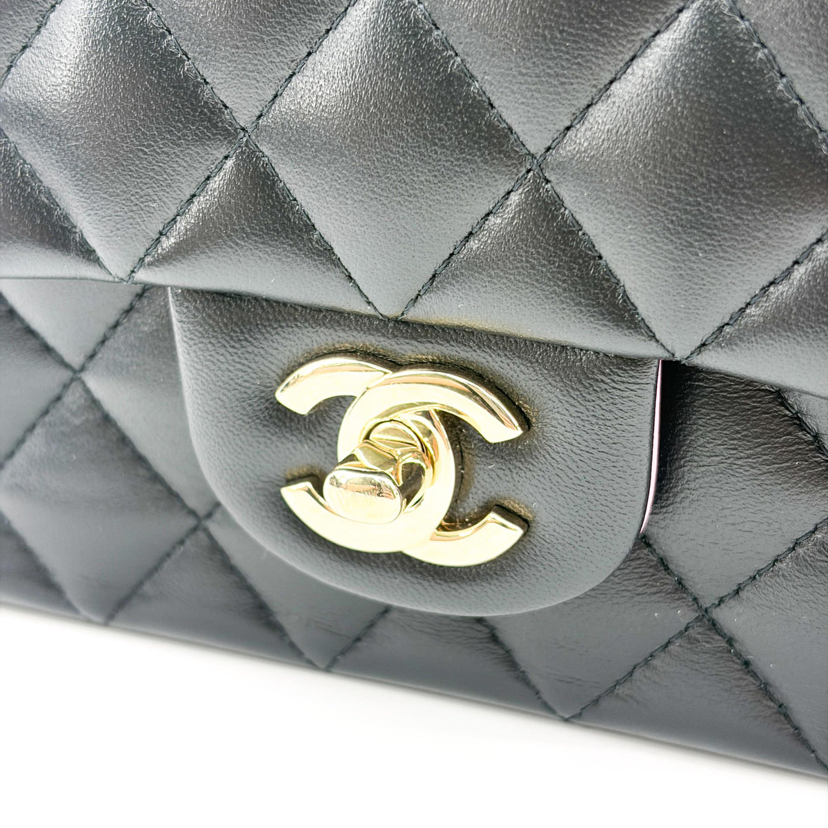 Chanel Classic Single Flap Top Handle Quilted Iridescent Lambskin Black Leather Handbag (Pre-Owned)