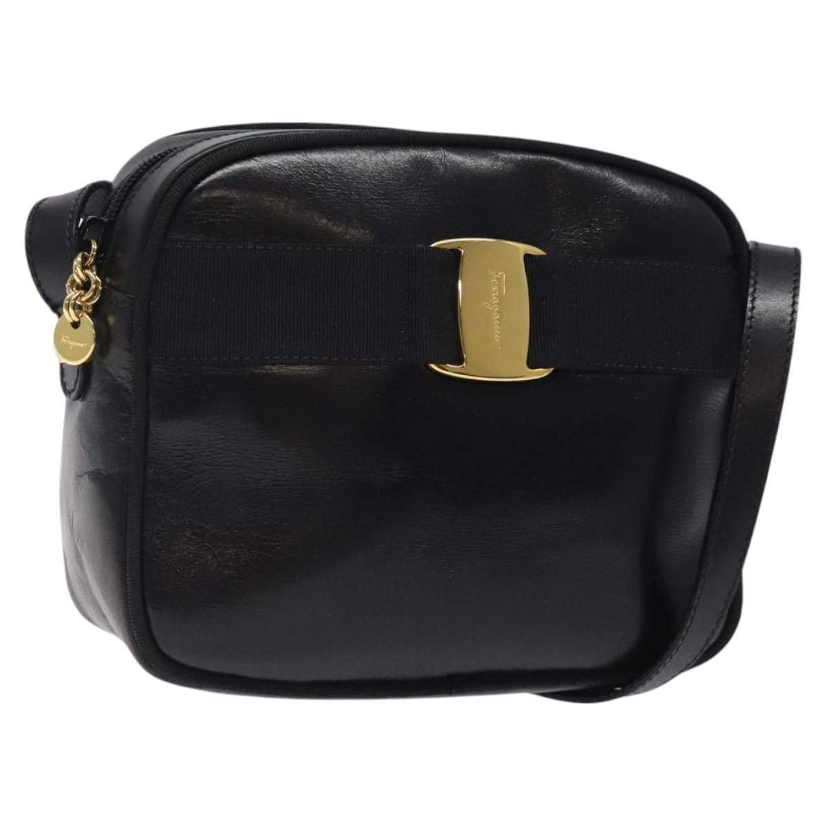 Salvatore Ferragamo Vara Bow Camera Leather Black Leather Shoulder Bag Bag (Pre-Owned)