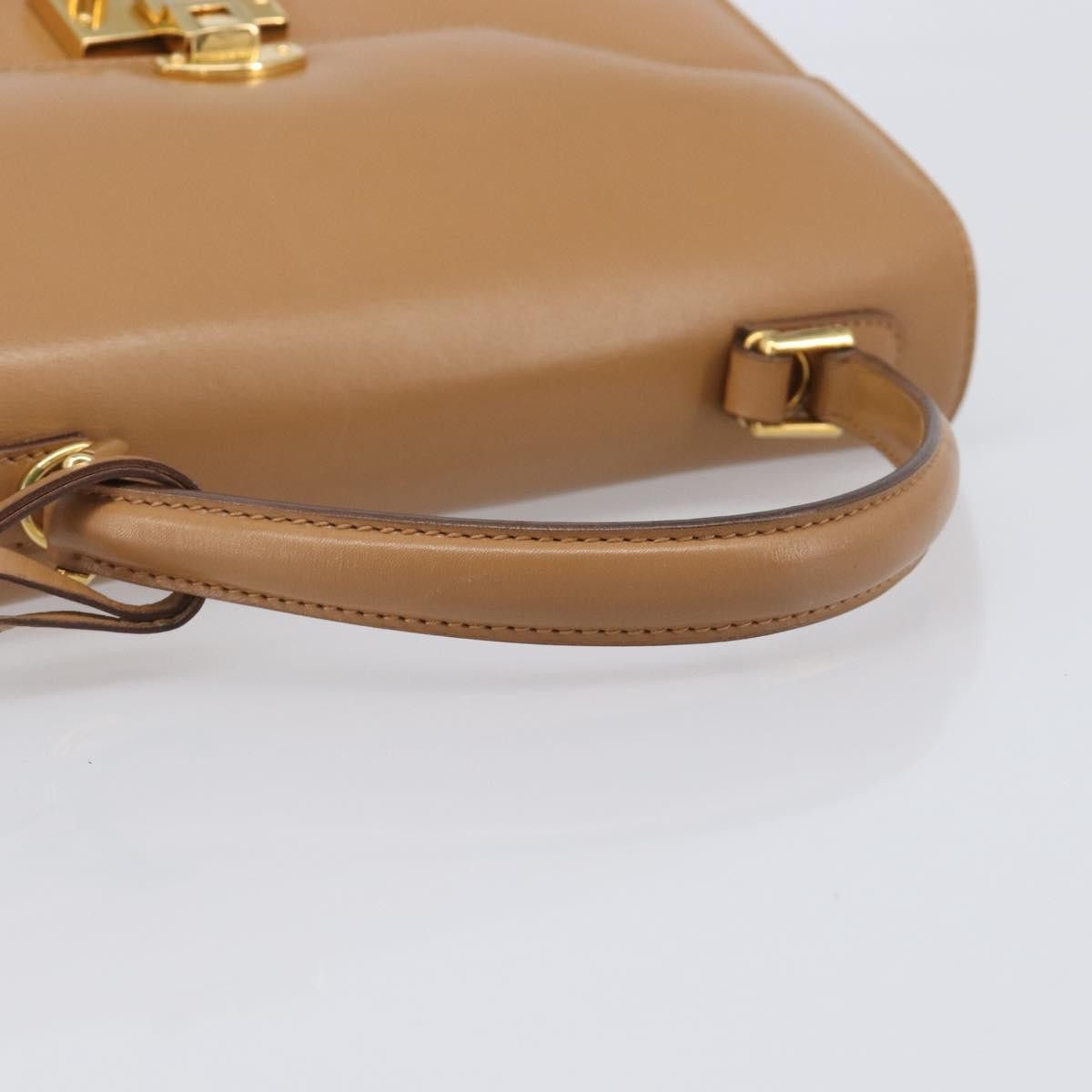 Gucci Vintage Lady Lock Top Handle Leather Beige Leather Handbag (Pre-Owned)
