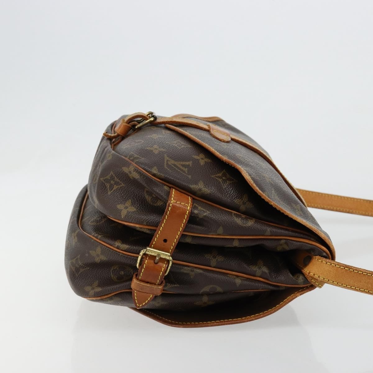 Louis Vuitton Saumur Monogram Canvas Brown Canvas Shoulder Bag Bag (Pre-Owned)