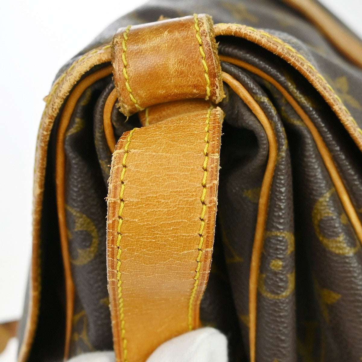 Louis Vuitton Saumur Monogram Canvas Brown Canvas Handbag (Pre-Owned)