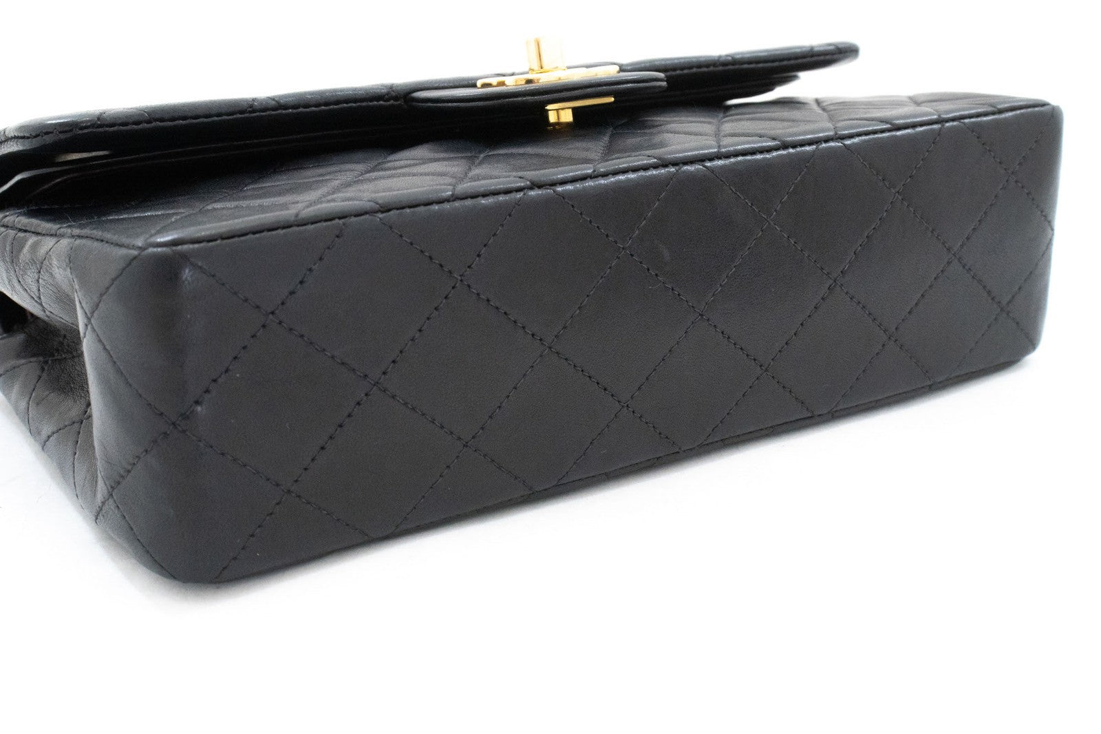 Chanel Classic Flap Lambskin Black Leather Crossbody Bag Bag (Pre-Owned)