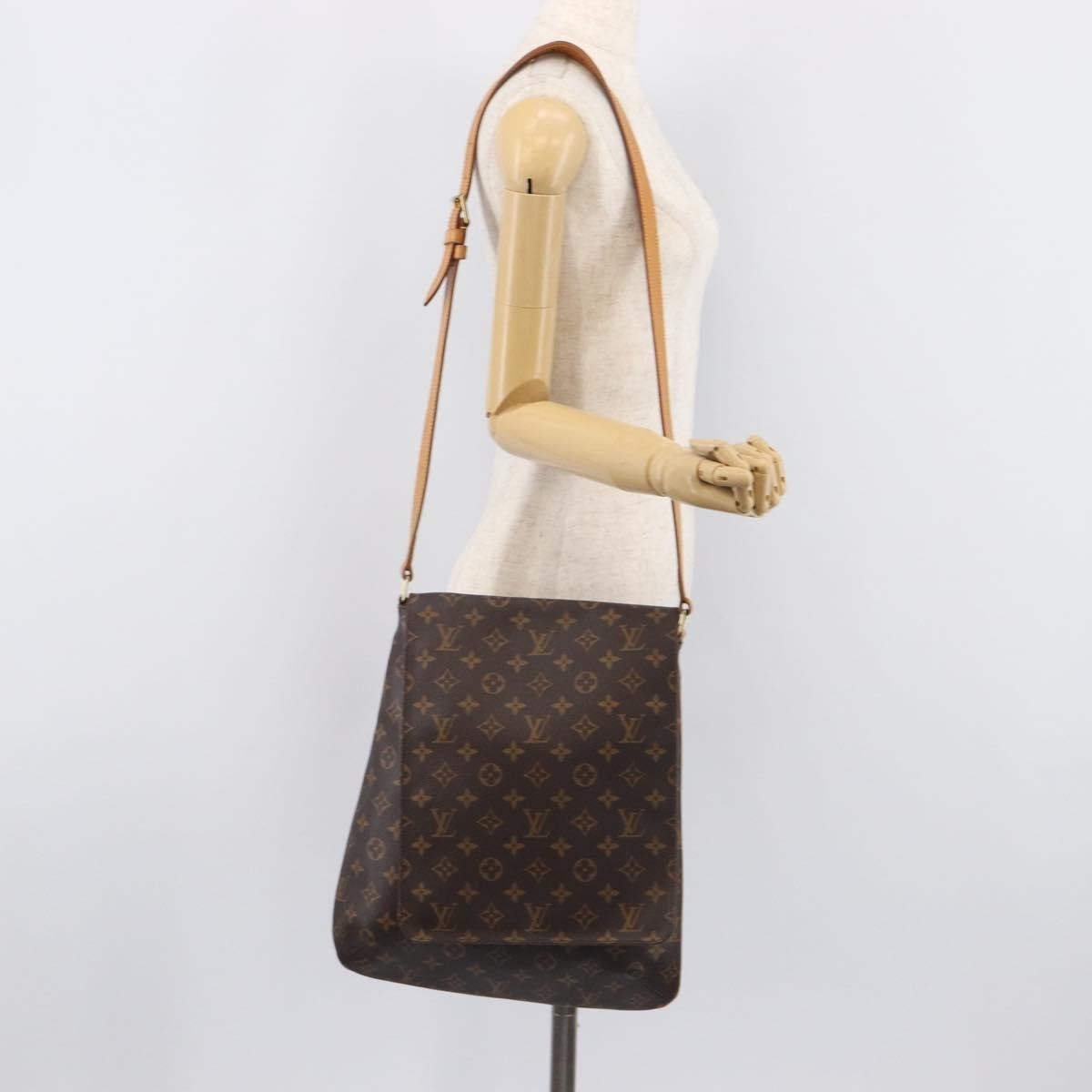 Louis Vuitton Musette Monogram Canvas Brown Canvas Handbag (Pre-Owned)