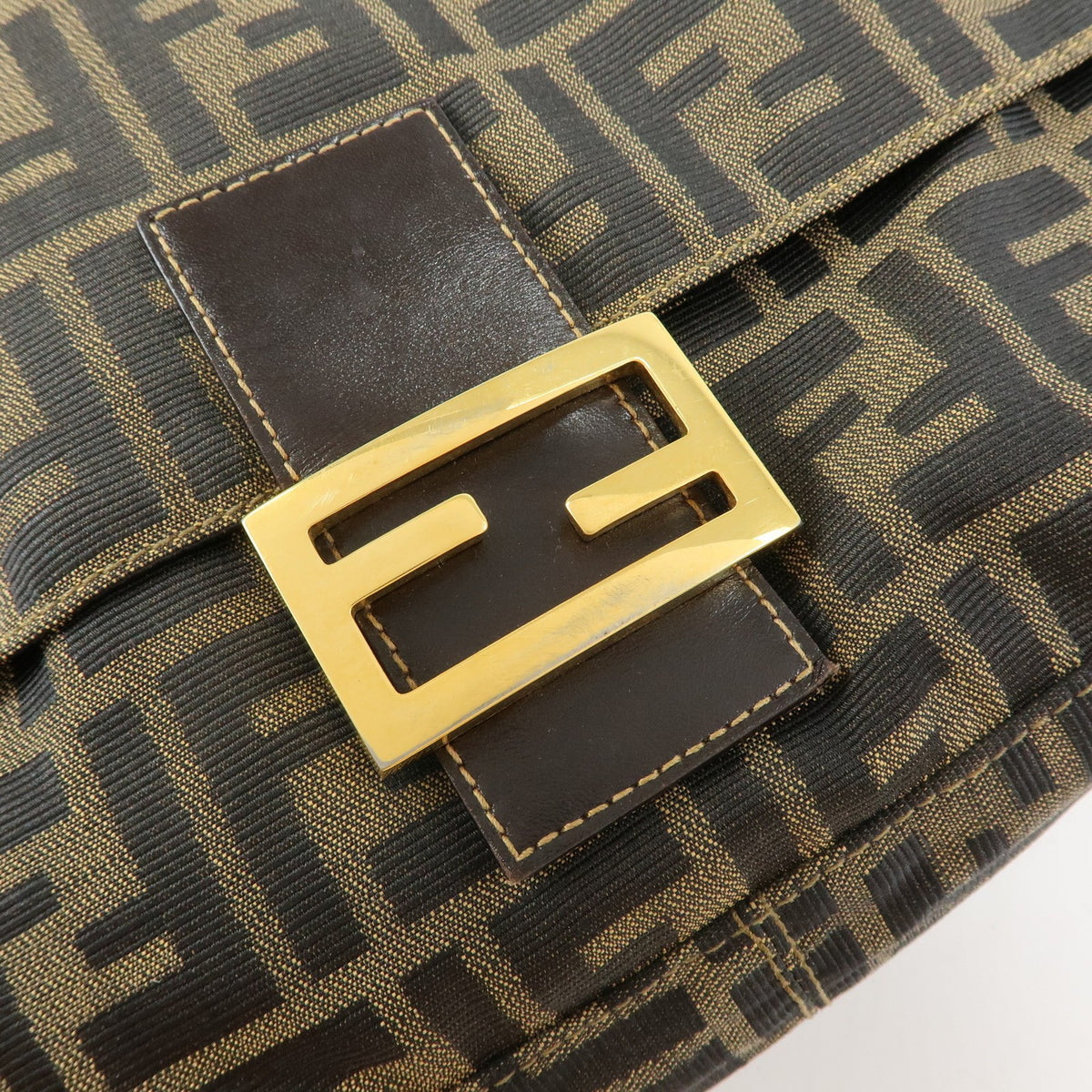 Fendi Round Flap Baguette Zucca Canvas Brown Canvas Shoulder Bag Bag (Pre-Owned)