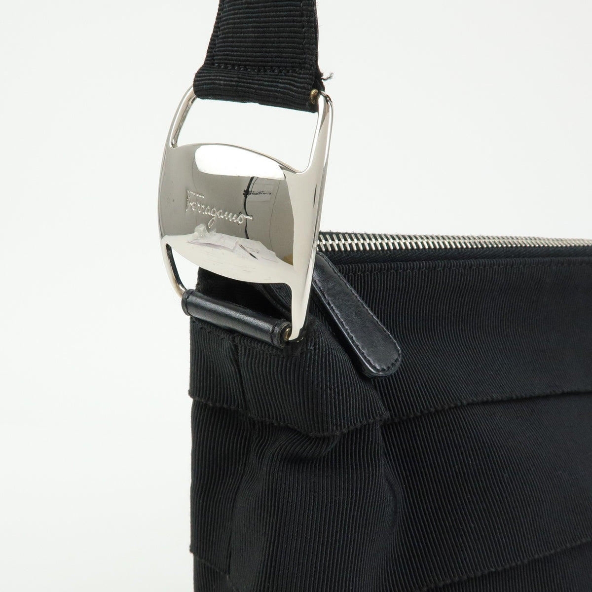 Salvatore Ferragamo Vara Leather Black Canvas Tote Bag Bag (Pre-Owned)