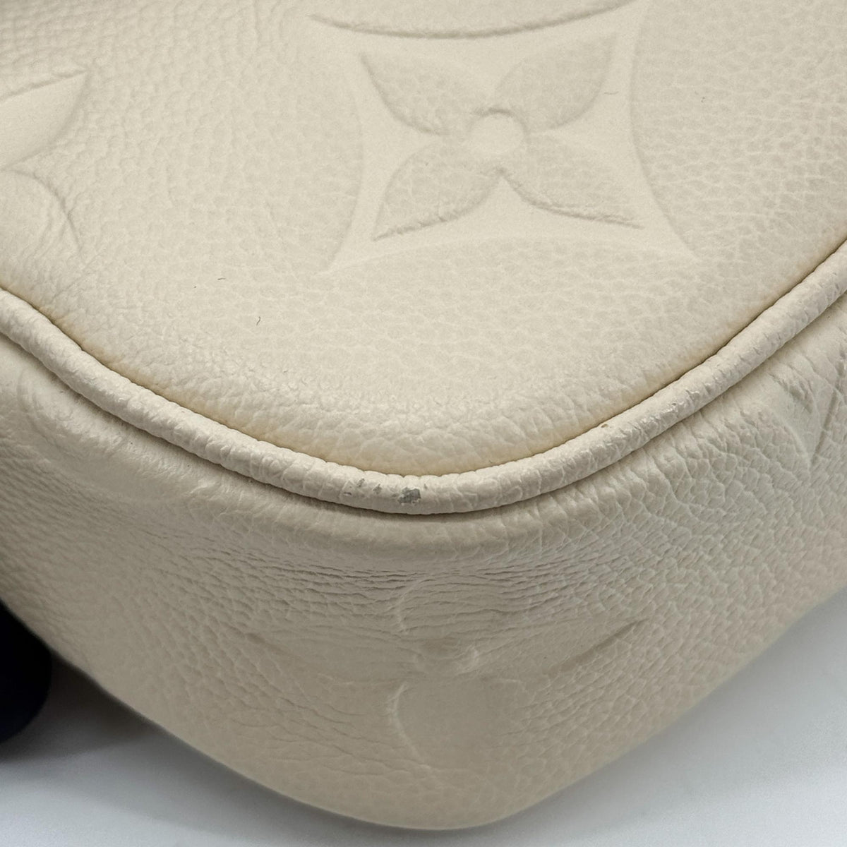 Louis Vuitton Ivy Wallet On Chain Monogram Empreinte Giant Beige Leather Crossbody Bag Bag (Pre-Owned)