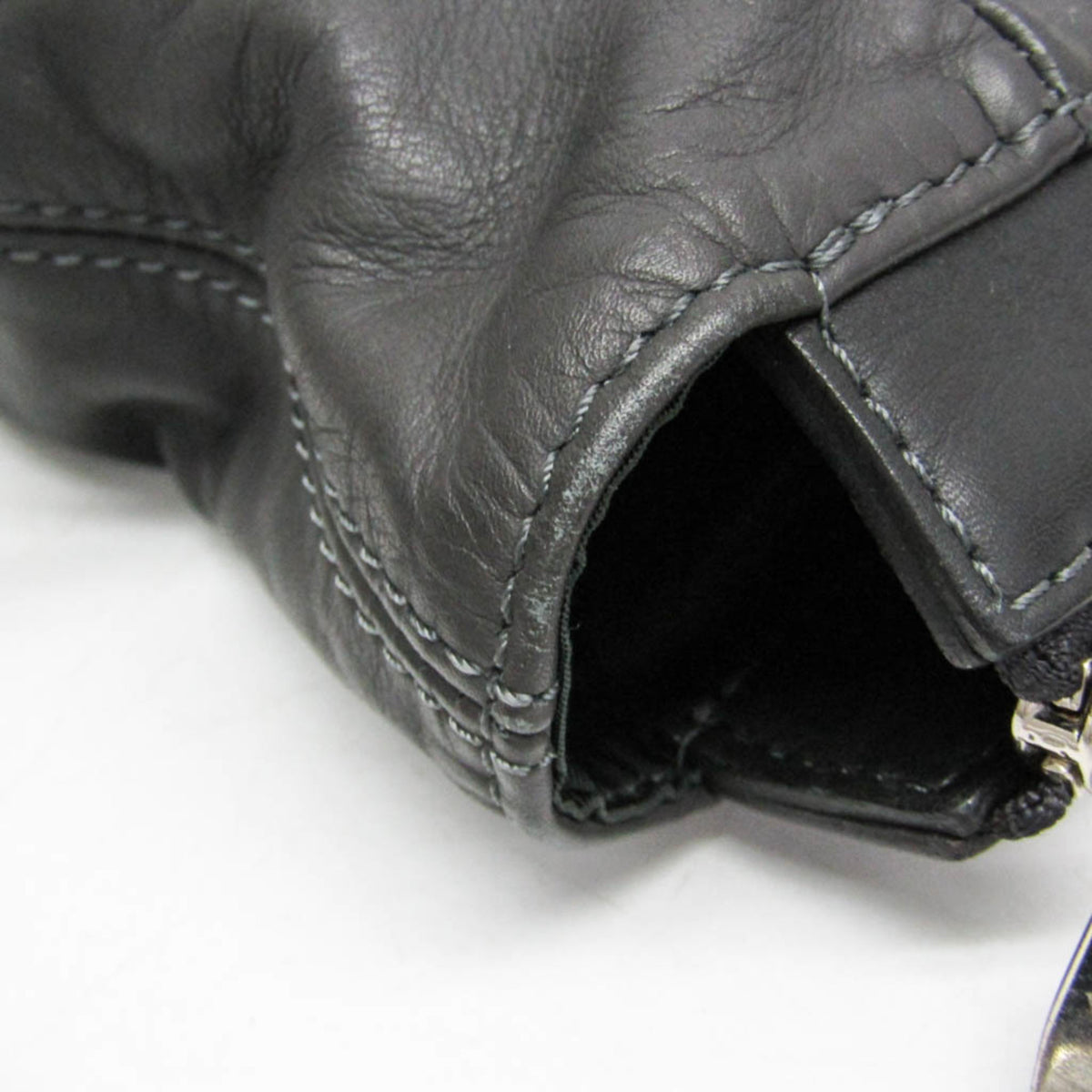 Louis Vuitton V Line Move Gaston Leather Gray Leather Handbag (Pre-Owned)