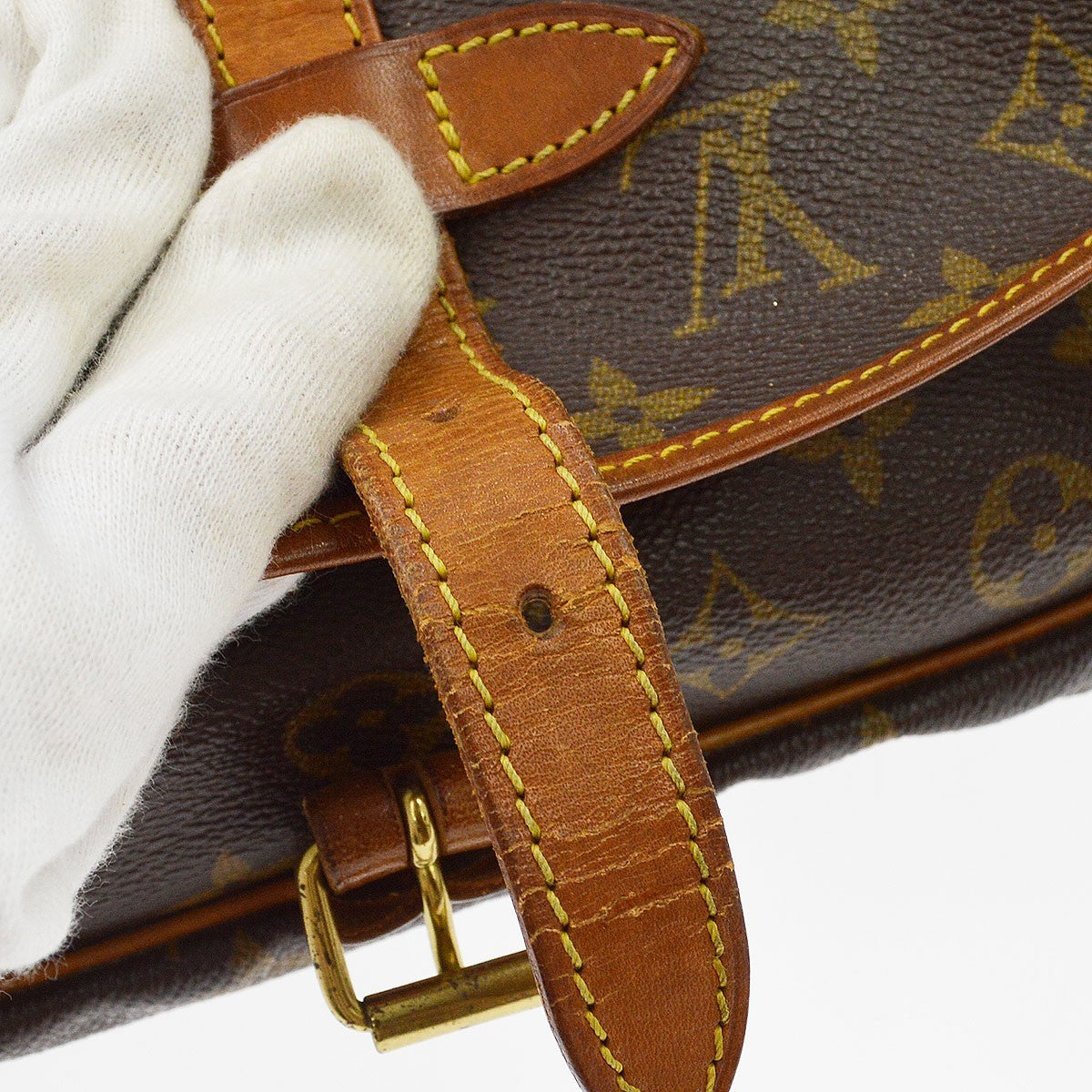 Louis Vuitton Saumur Monogram Canvas Brown Canvas Shoulder Bag Bag (Pre-Owned)