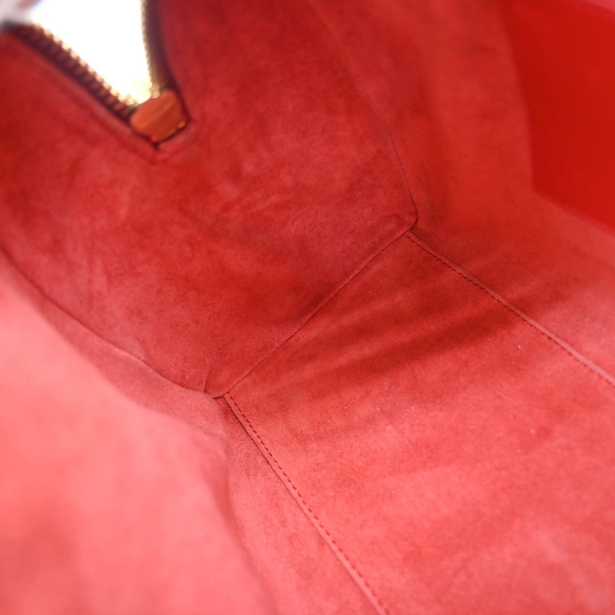 Saint Laurent Classic Baby Duffle Leather Red Leather Handbag (Pre-Owned)
