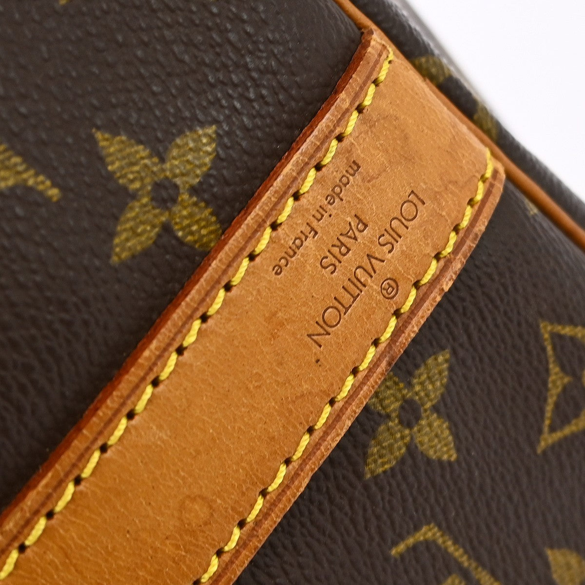 Louis Vuitton Keepall Bandoulière Monogram Brown Canvas Travel Bag Bag (Pre-Owned)