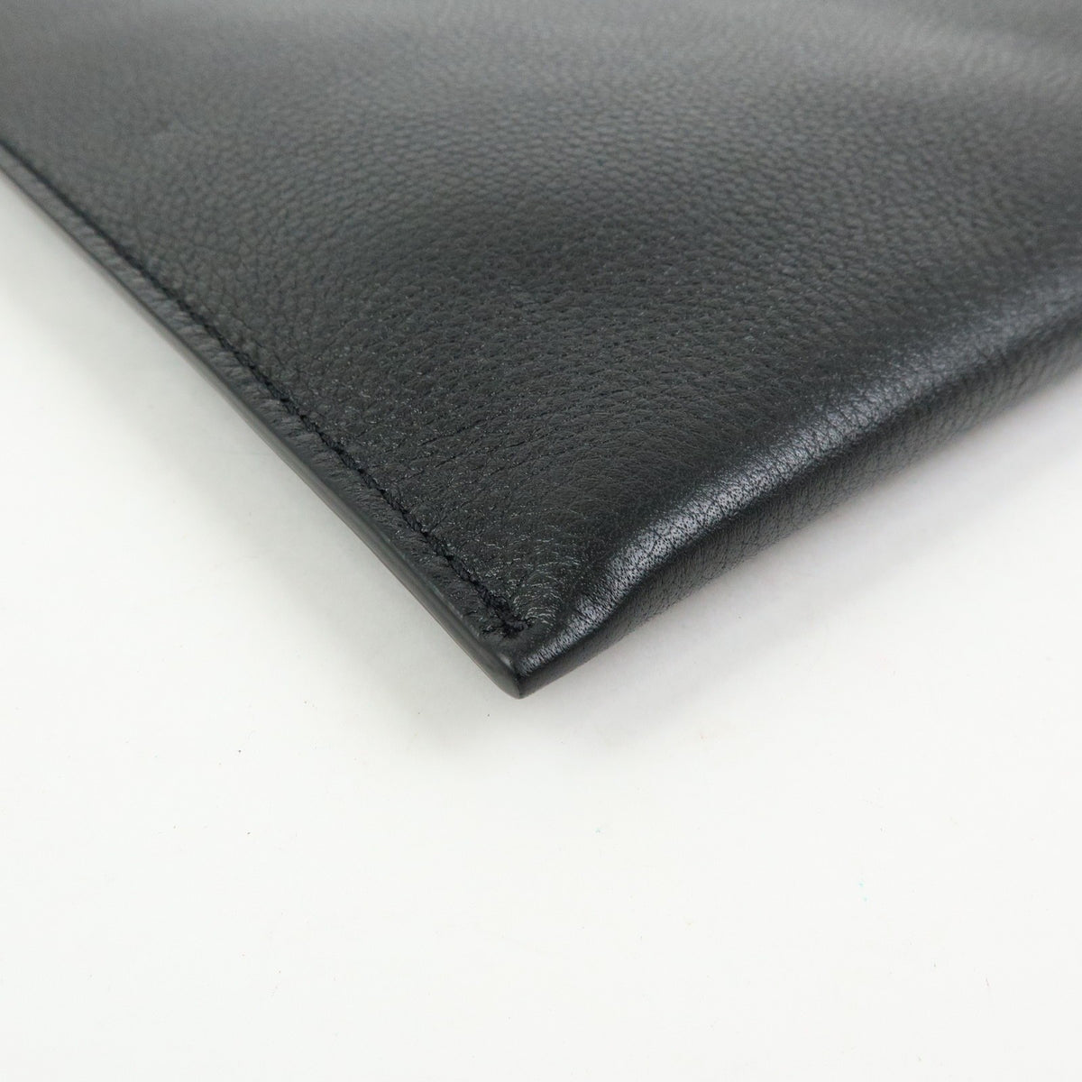 Valentino Garavani Vintage Leather Black Leather Shoulder Bag Bag (Pre-Owned)