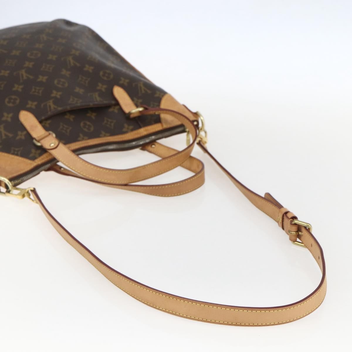 Louis Vuitton Odeon Monogram Canvas Brown Canvas Shoulder Bag Bag (Pre-Owned)