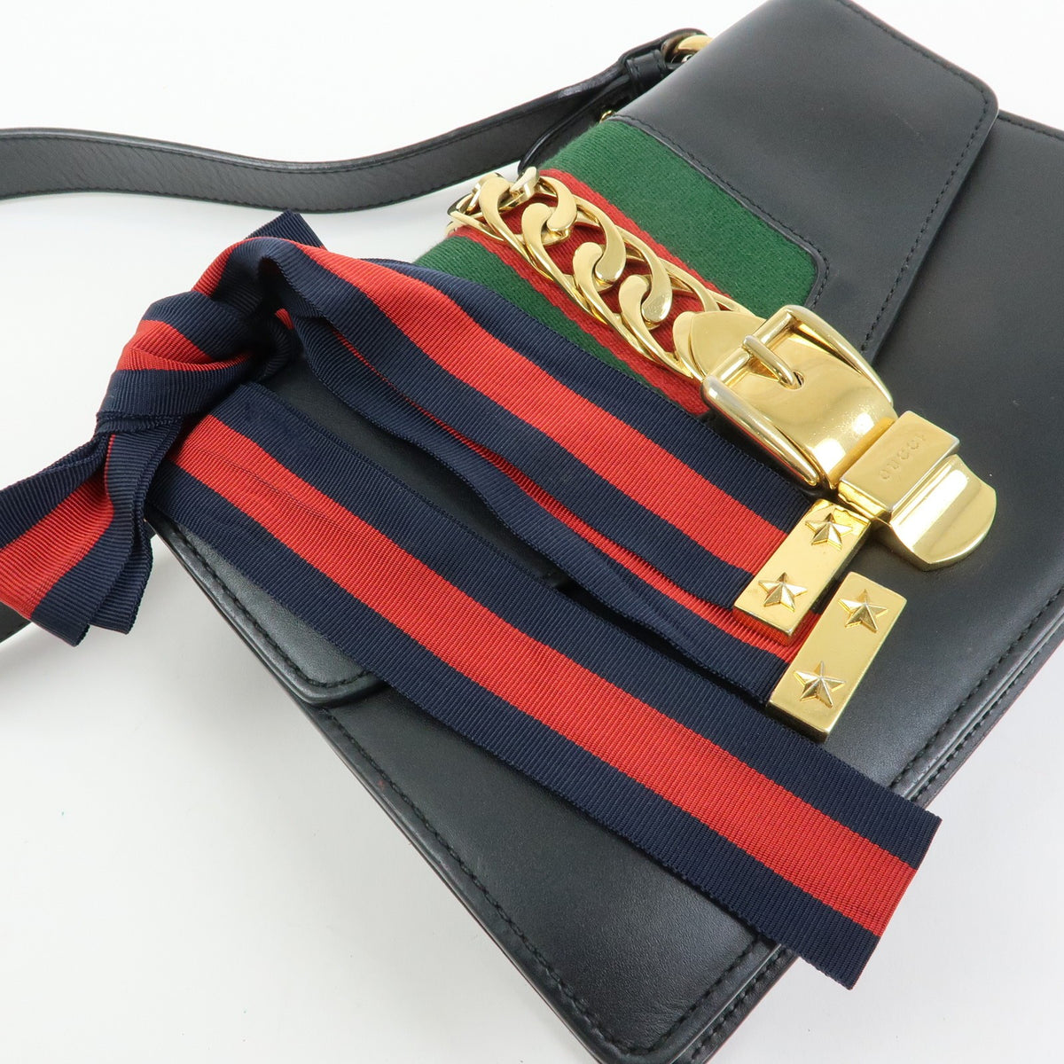 Gucci Sylvie Leather Black Leather Shoulder Bag Bag (Pre-Owned)
