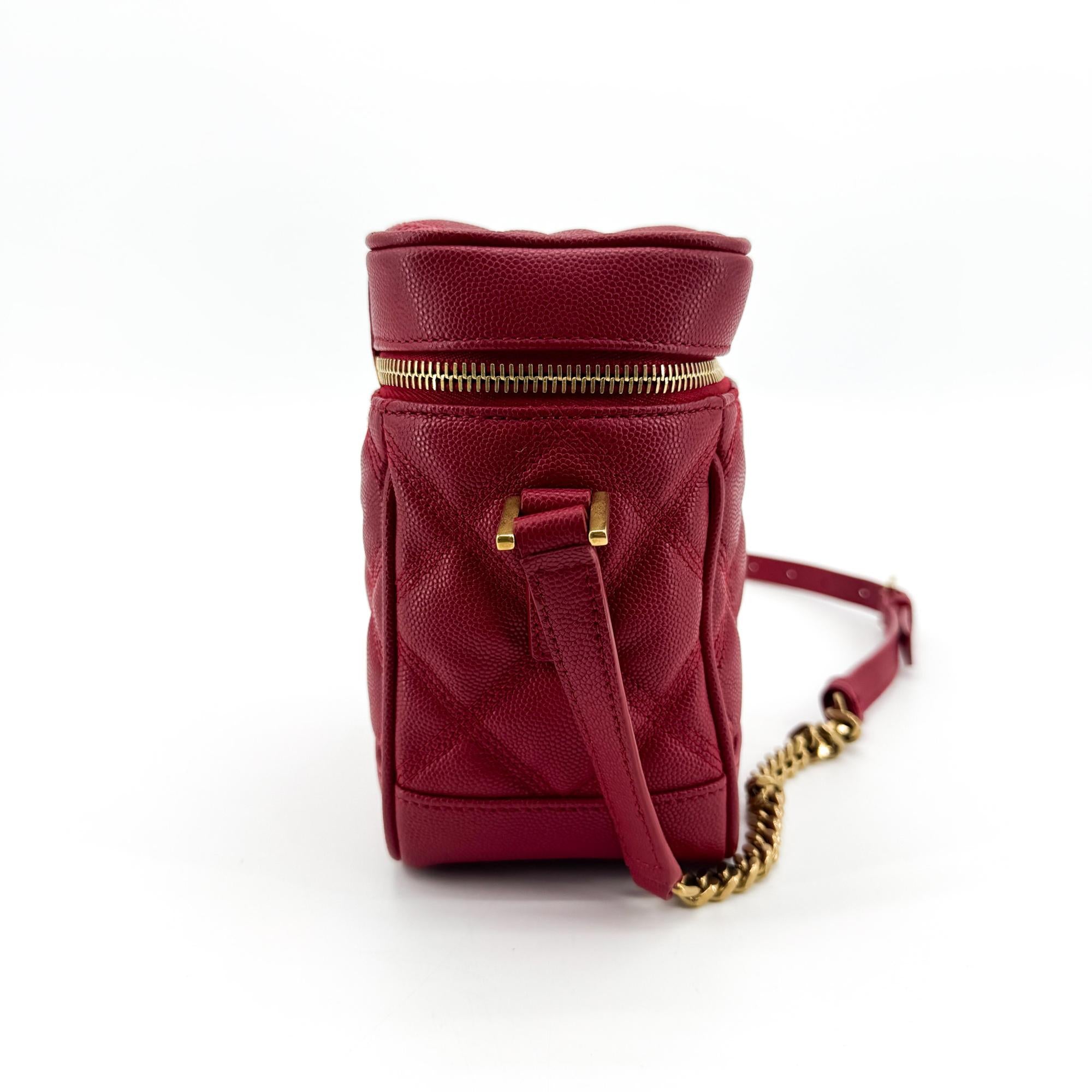 Saint Laurent 80'S Vanity Quilted Leather Red Leather Handbag (Pre-Owned)